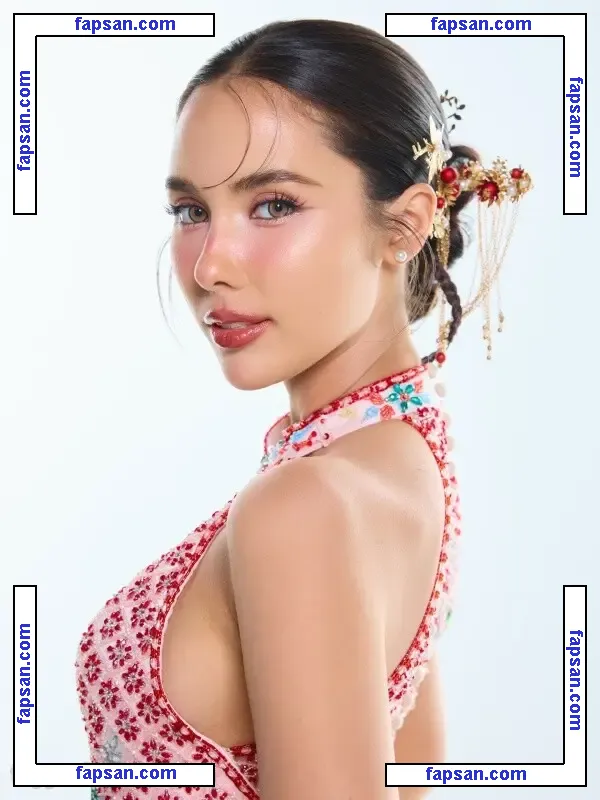 Saffron Maya Snook nude photo #0069 from OnlyFans