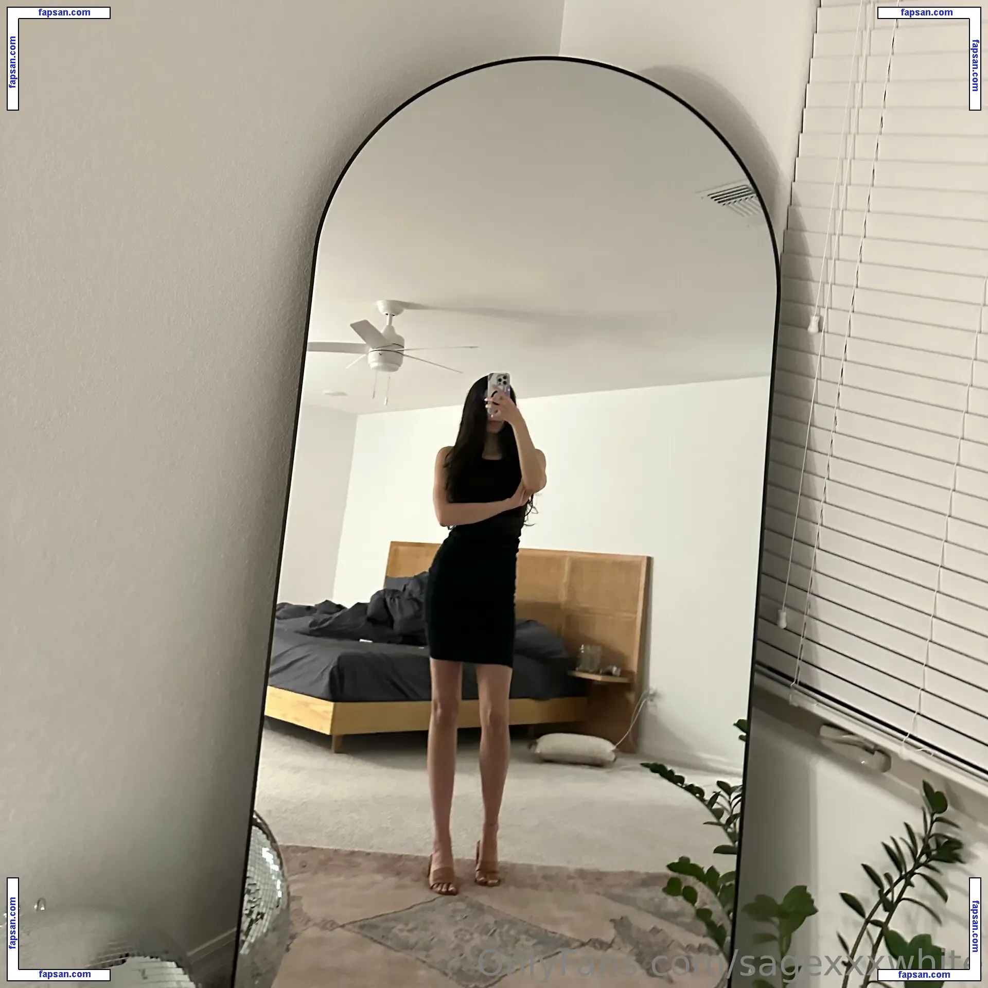 Sagexxxwhite nude photo #0123 from OnlyFans