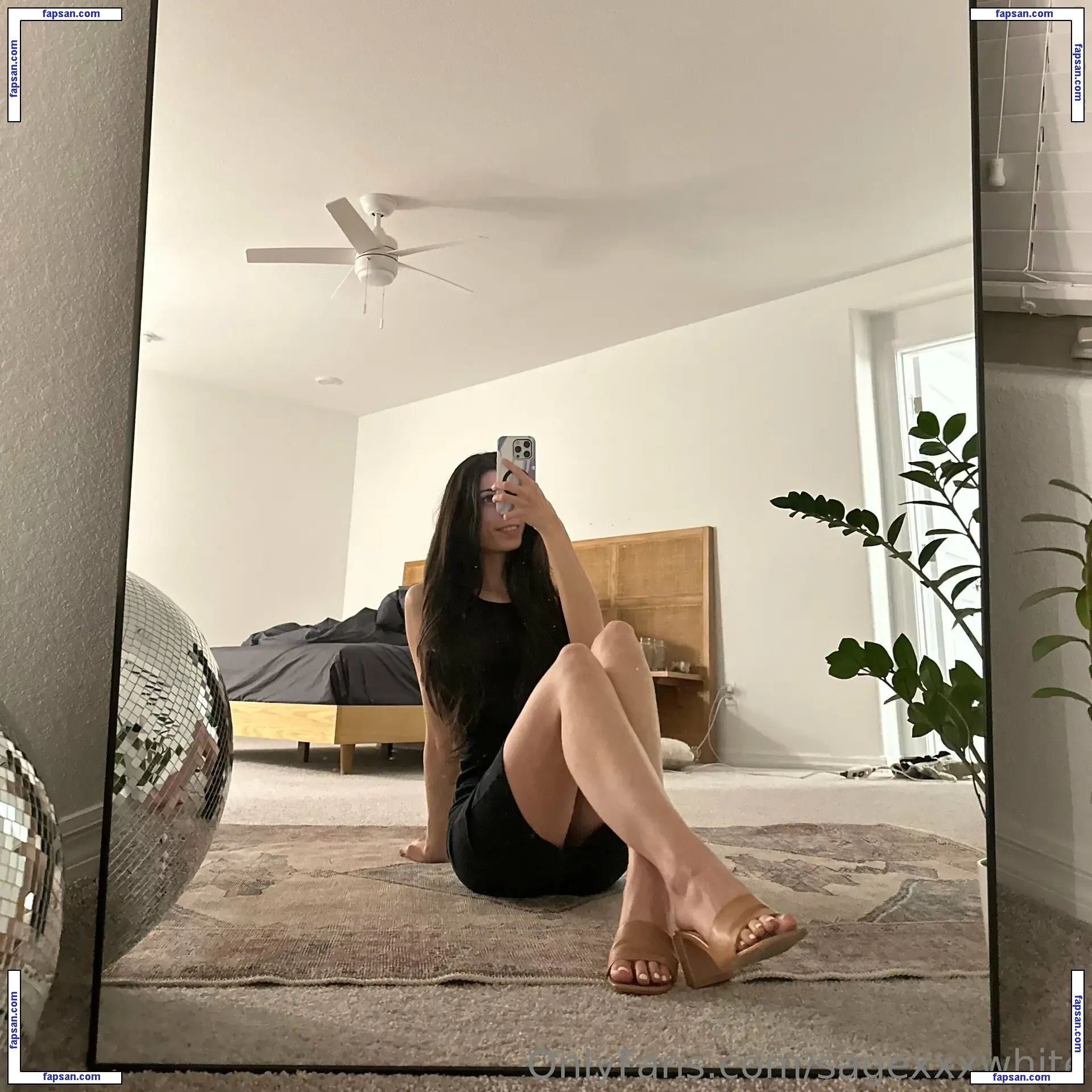 Sagexxxwhite nude photo #0129 from OnlyFans