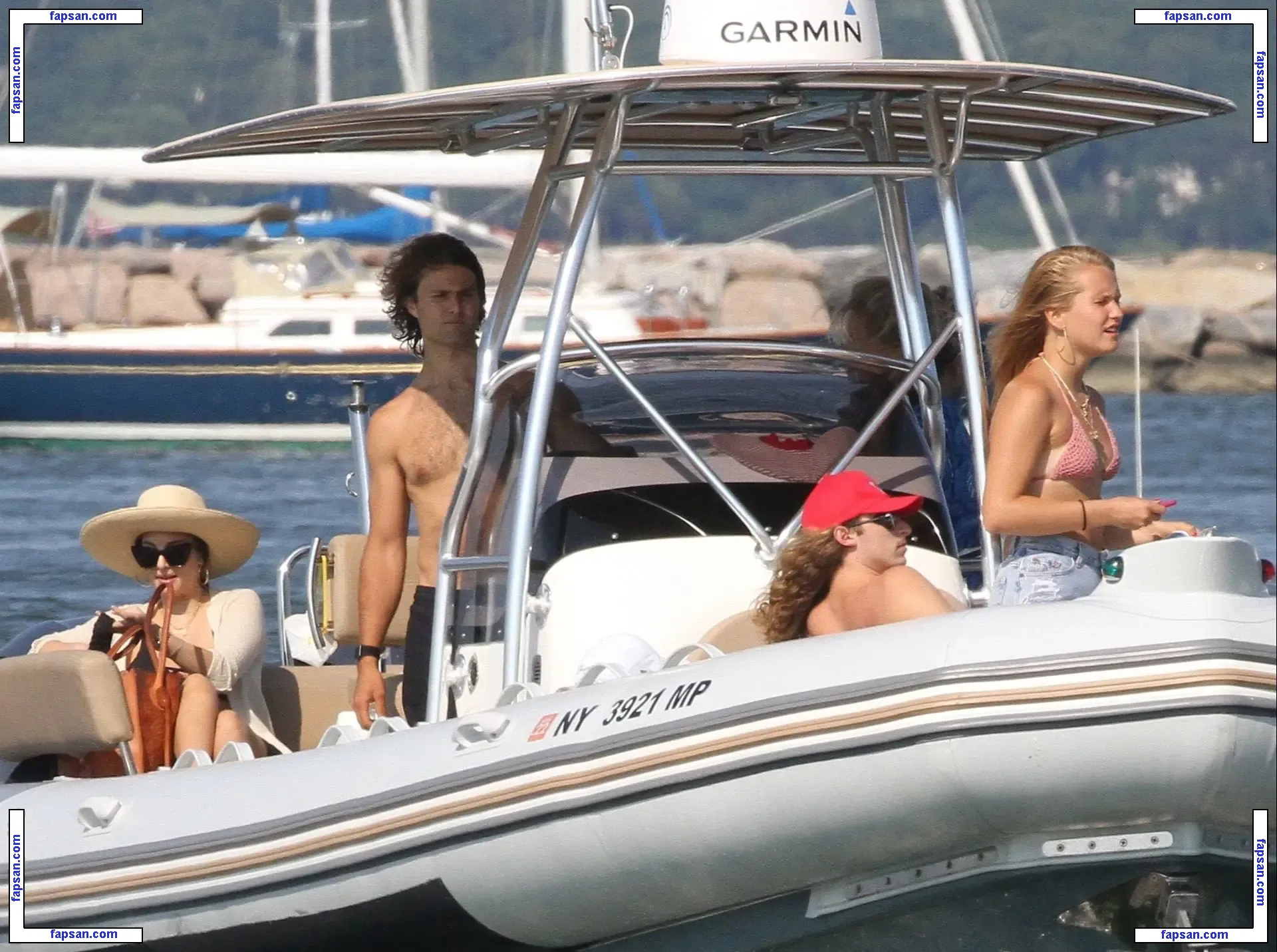 Sailor Brinkley Cook голая фото #1198 с Онлифанс