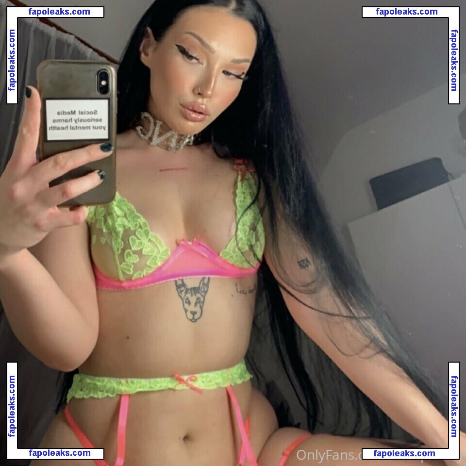 Saintpussey / sacred_vagina nude photo #0015 from OnlyFans