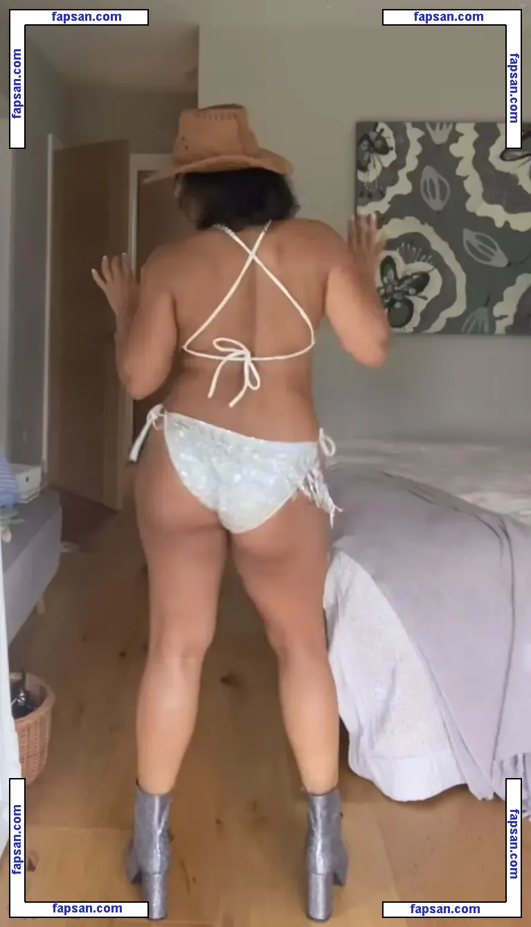 Saira Khan nude photo #0032 from OnlyFans