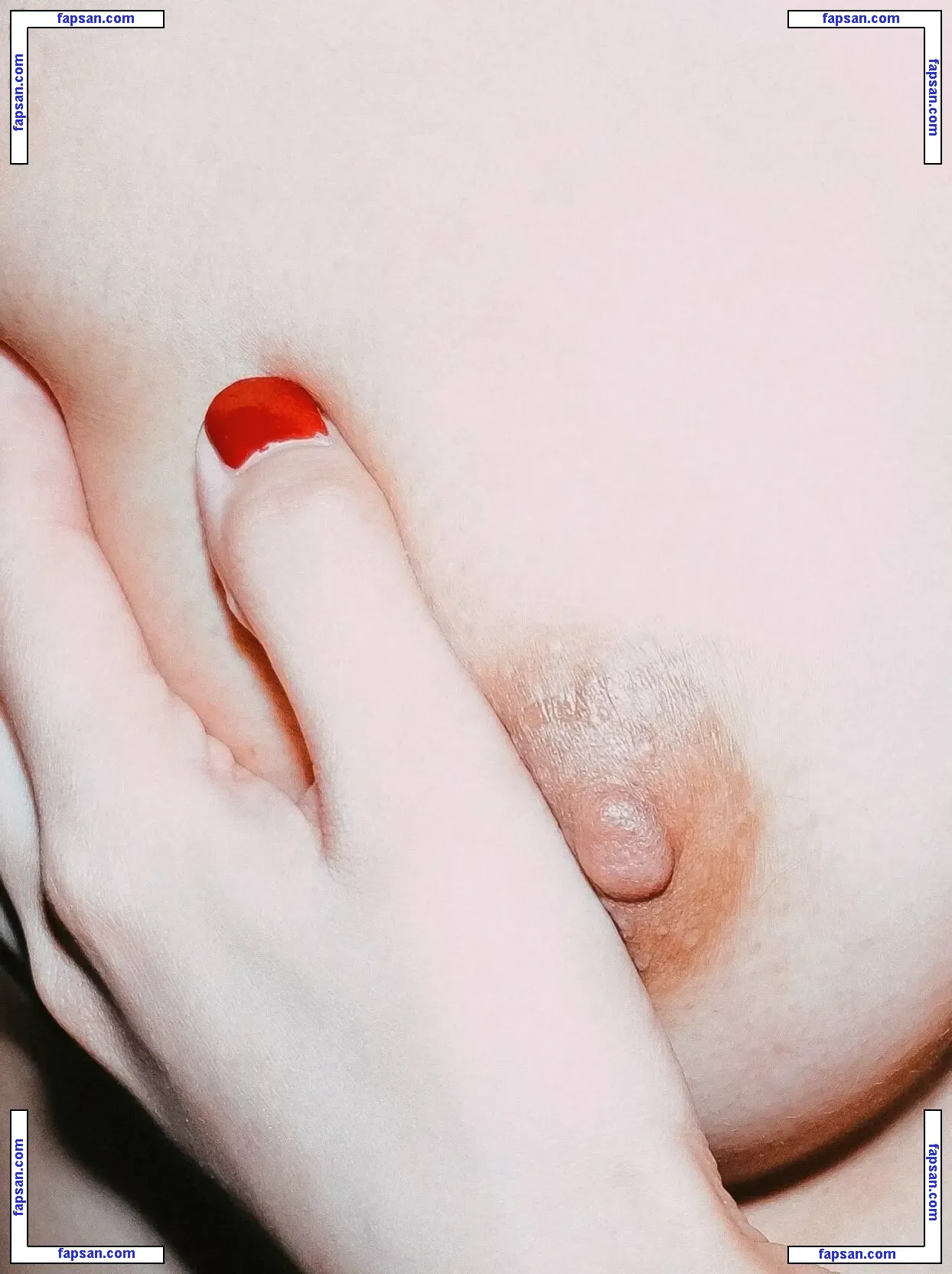 Sakisakuchi голая фото #0007 с Онлифанс