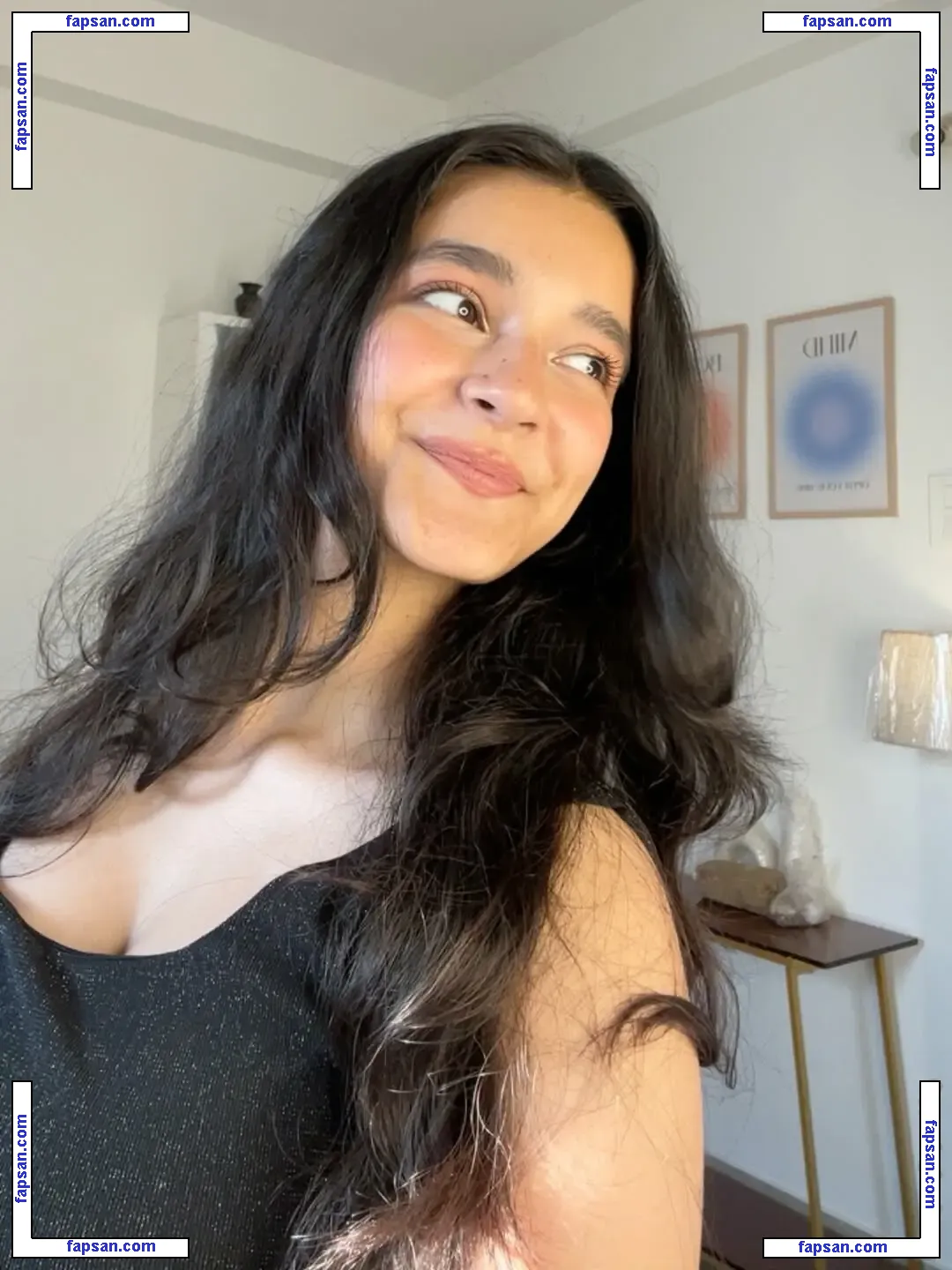 Sakshi Pandey голая фото #0009 с Онлифанс