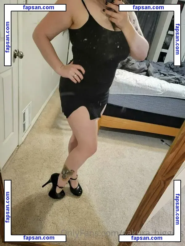 Sakura Higgins голая фото #0001 с Онлифанс