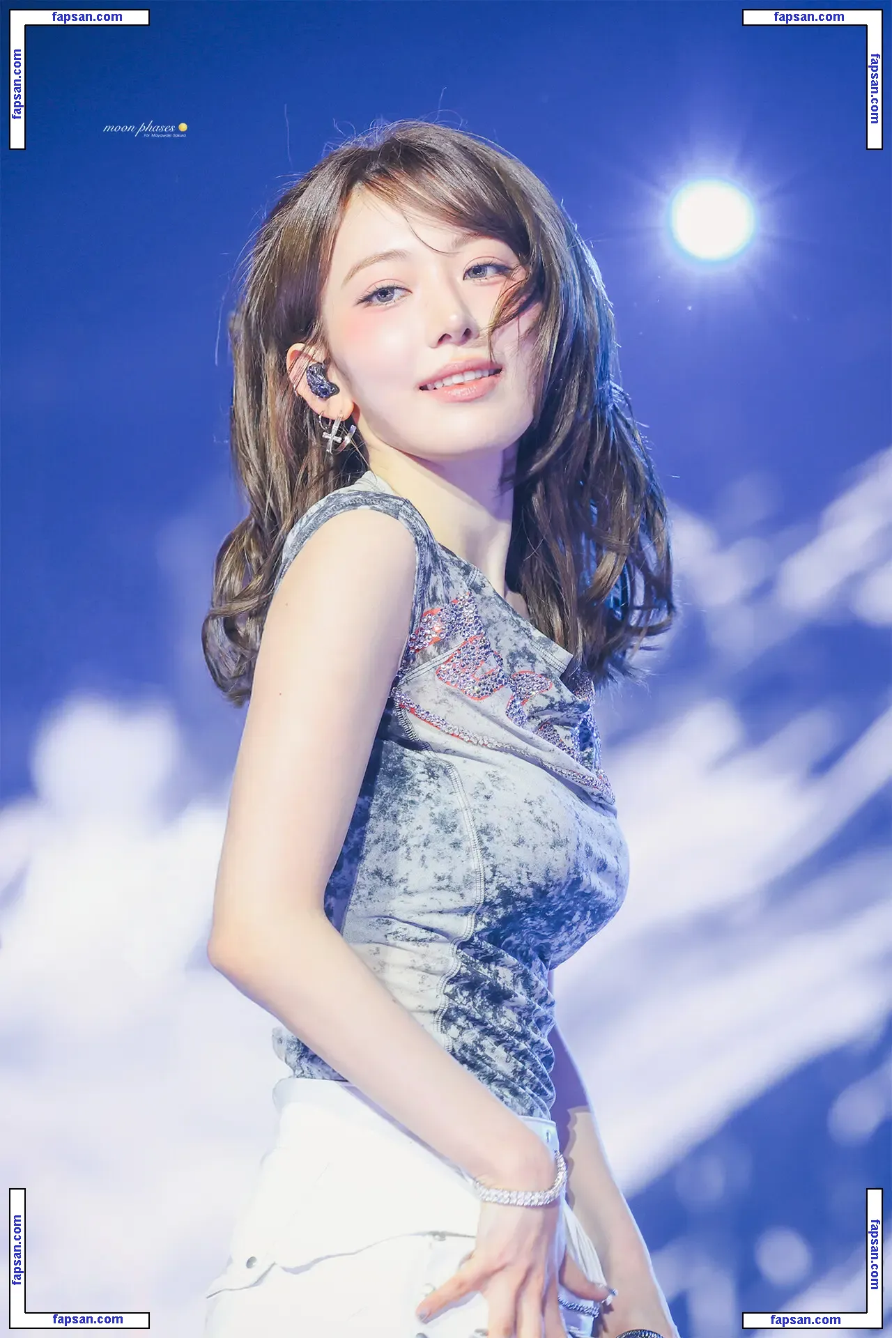 Sakura Miyawaki 宮脇 咲良 голая фото #0020 с Онлифанс