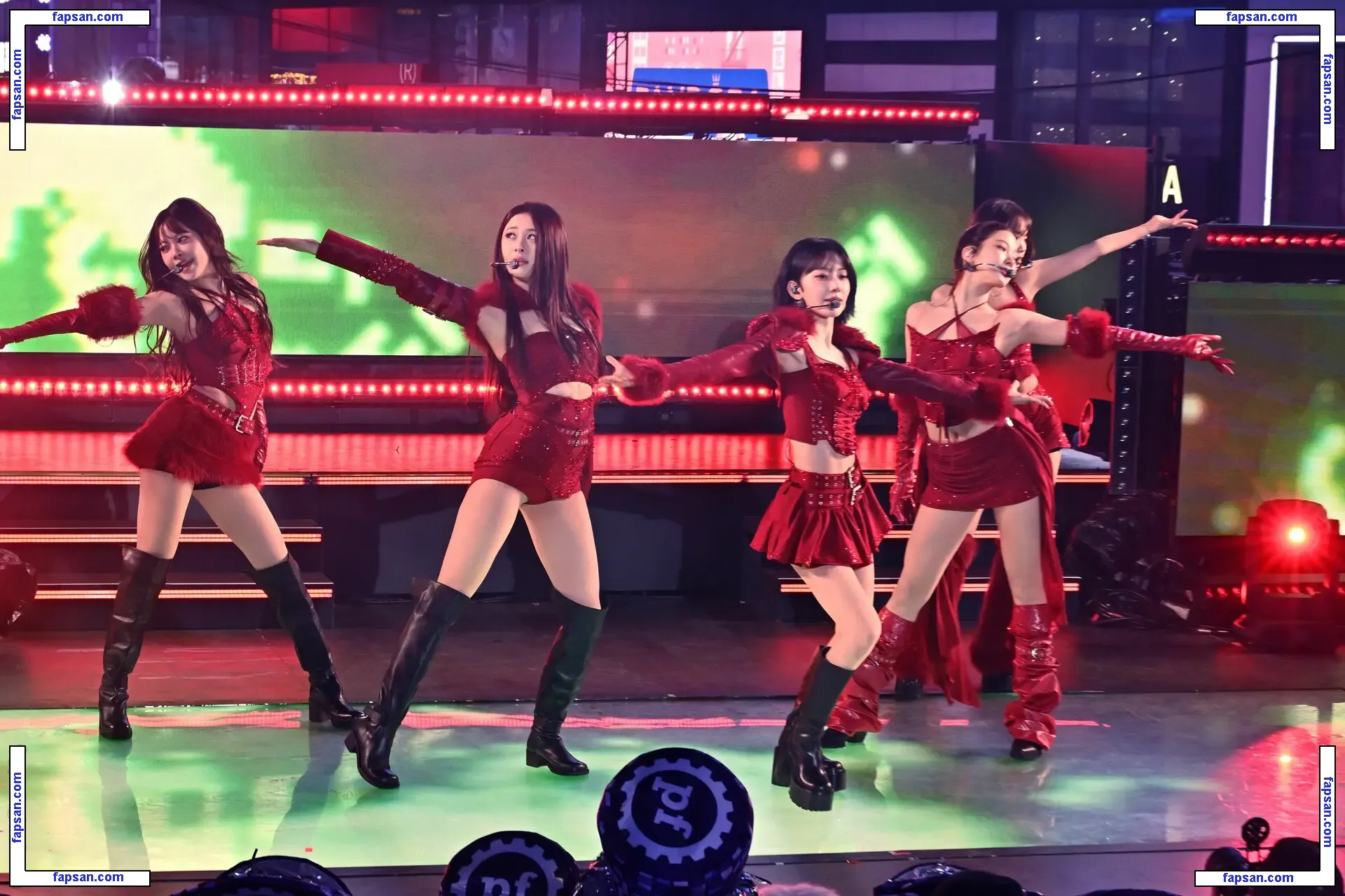 Sakura Miyawaki 宮脇 咲良 nude photo #0052 from OnlyFans