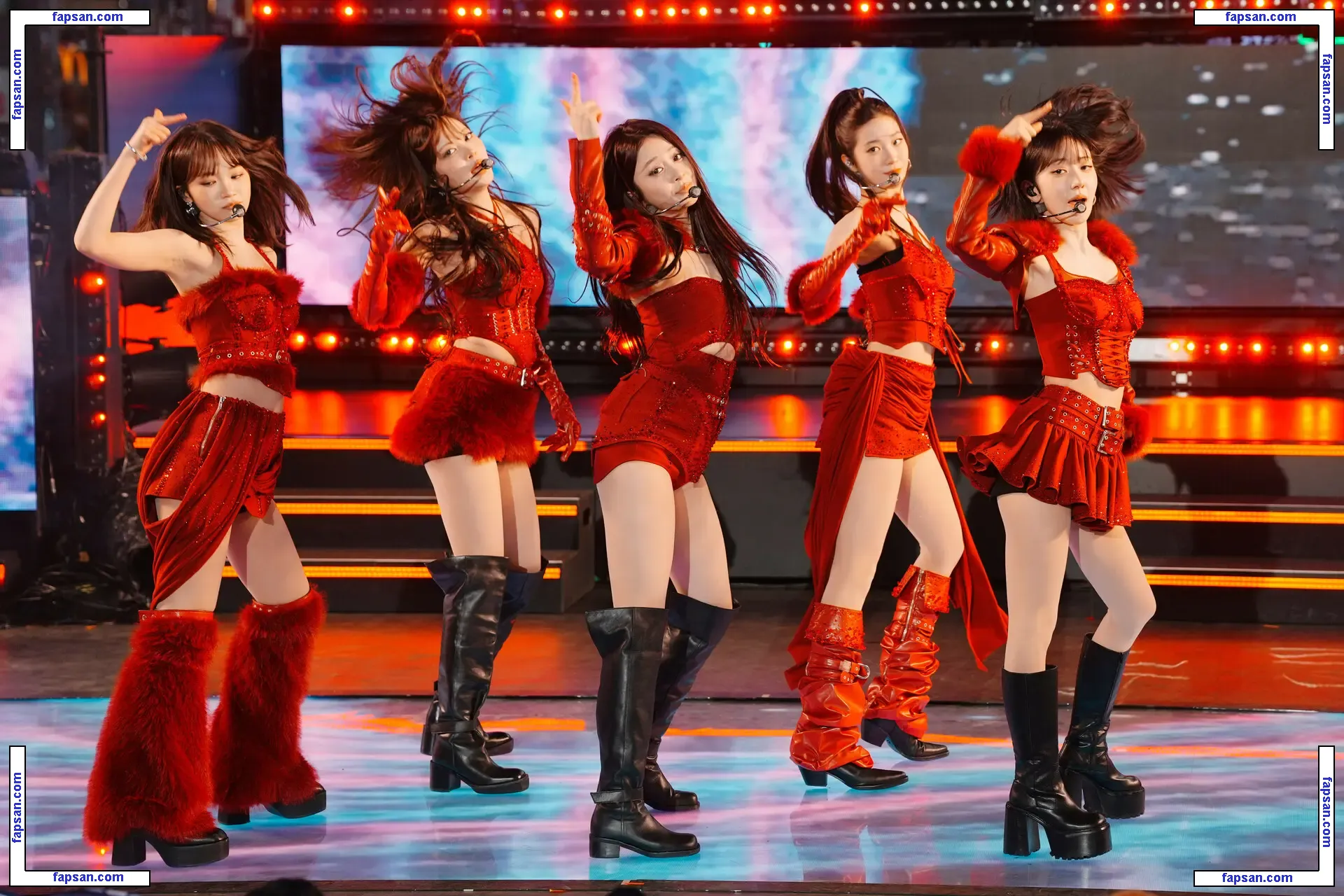 Sakura Miyawaki 宮脇 咲良 nude photo #0053 from OnlyFans