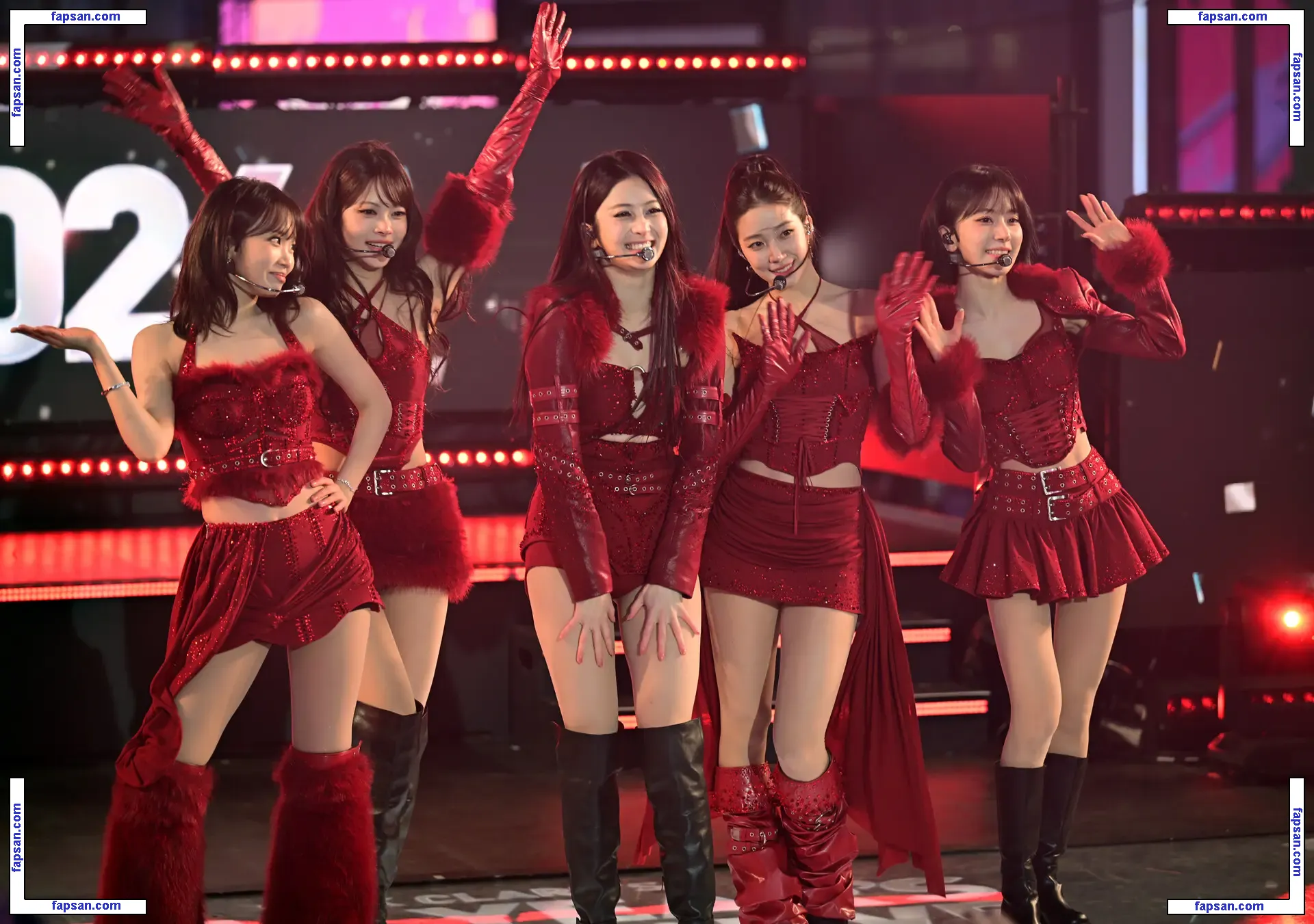 Sakura Miyawaki 宮脇 咲良 nude photo #0057 from OnlyFans