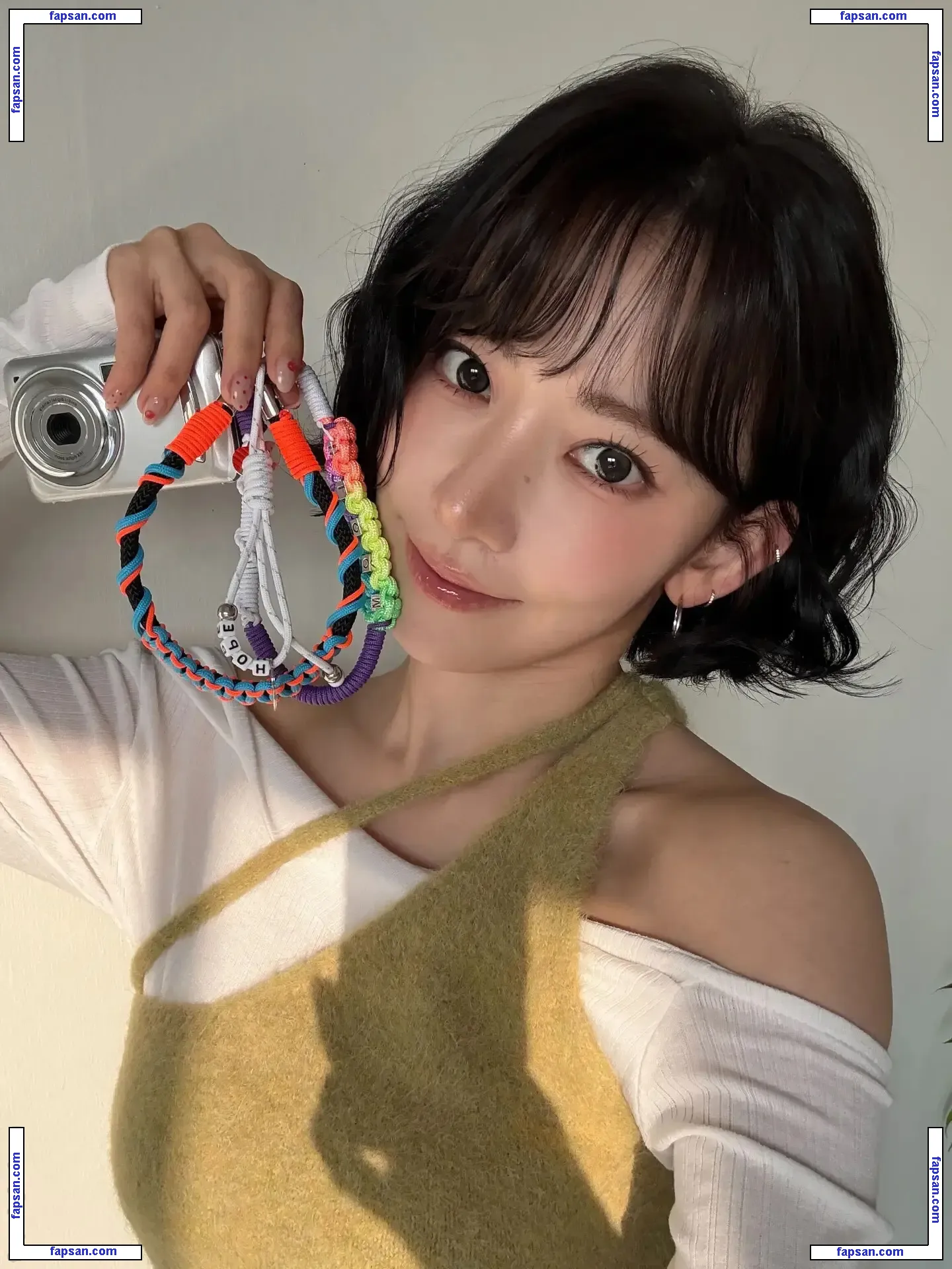 Sakura Miyawaki 宮脇 咲良 nude photo #0074 from OnlyFans
