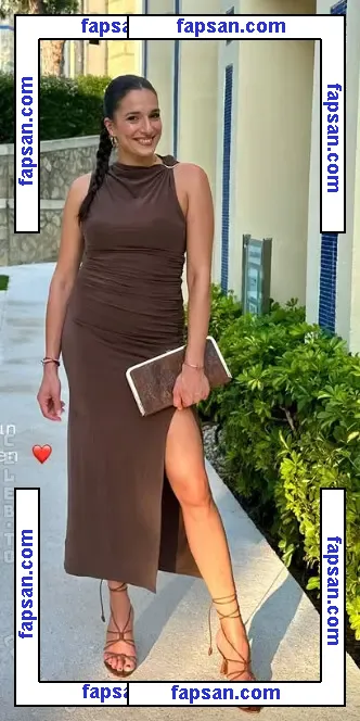 Saliha Özcan голая фото #0001 с Онлифанс