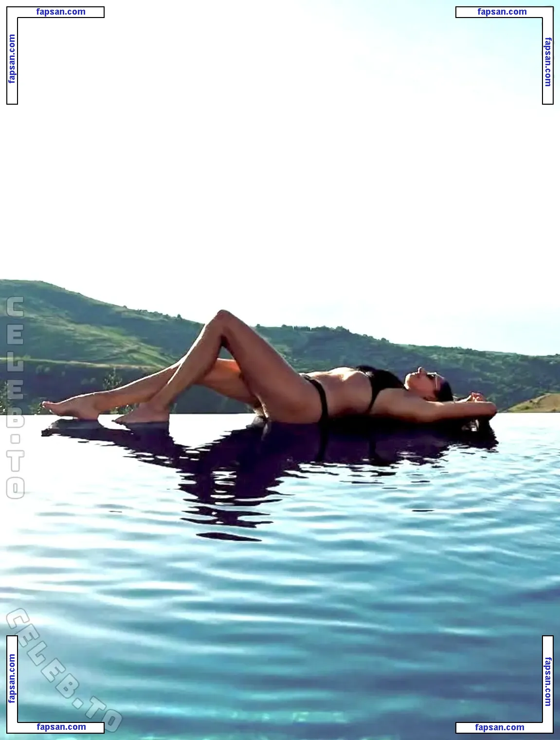 Saliha Özcan голая фото #0004 с Онлифанс