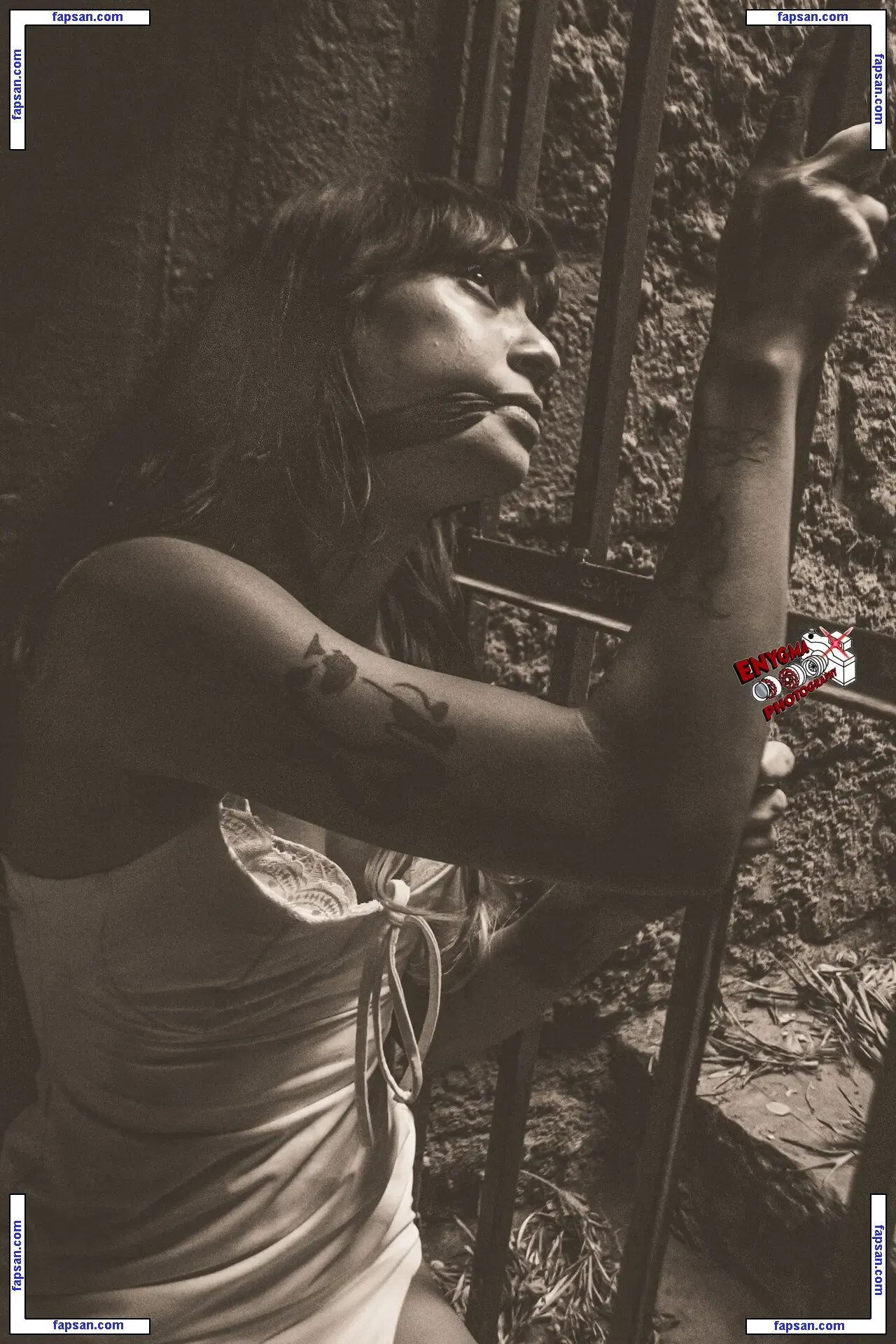 Salina Barajas голая фото #0017 с Онлифанс