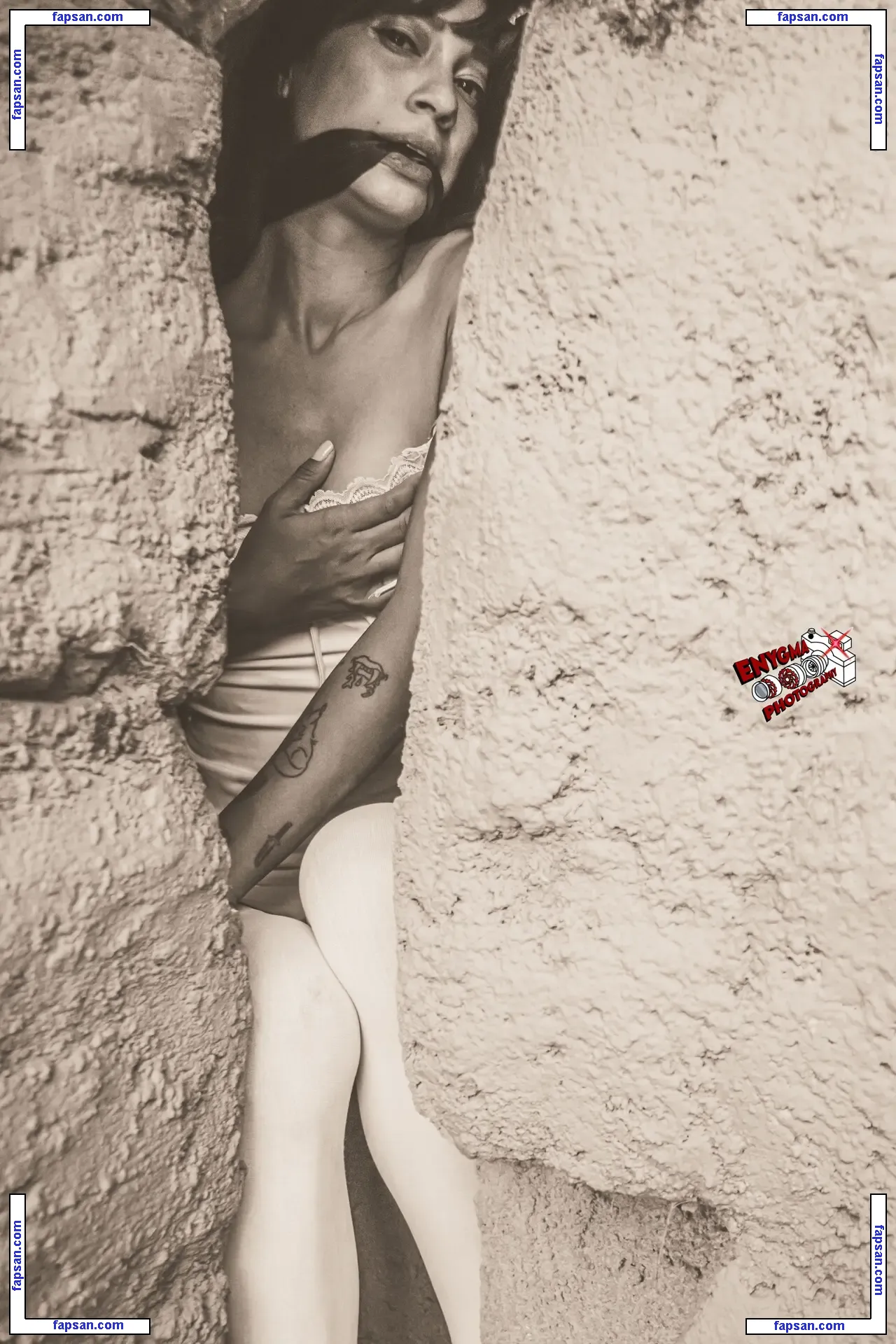 Salina Barajas голая фото #0026 с Онлифанс