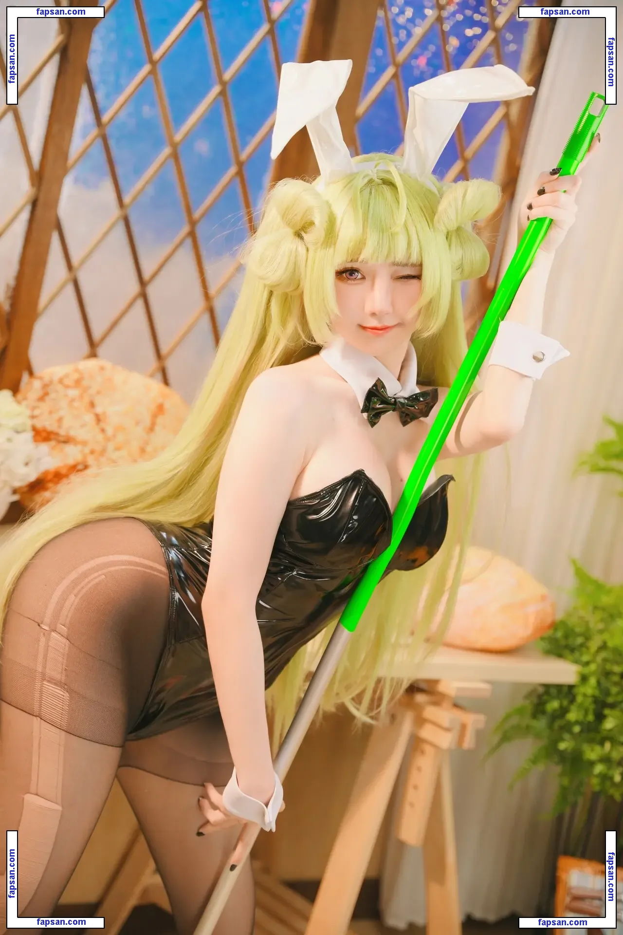 Sally Dorasnow голая фото #1176 с Онлифанс