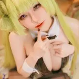 Sally Dorasnow голая #1183