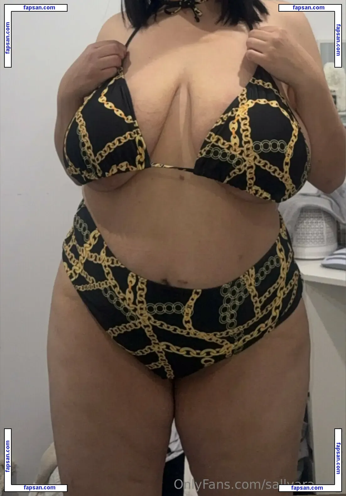 sallyarabian nude photo #0009 from OnlyFans