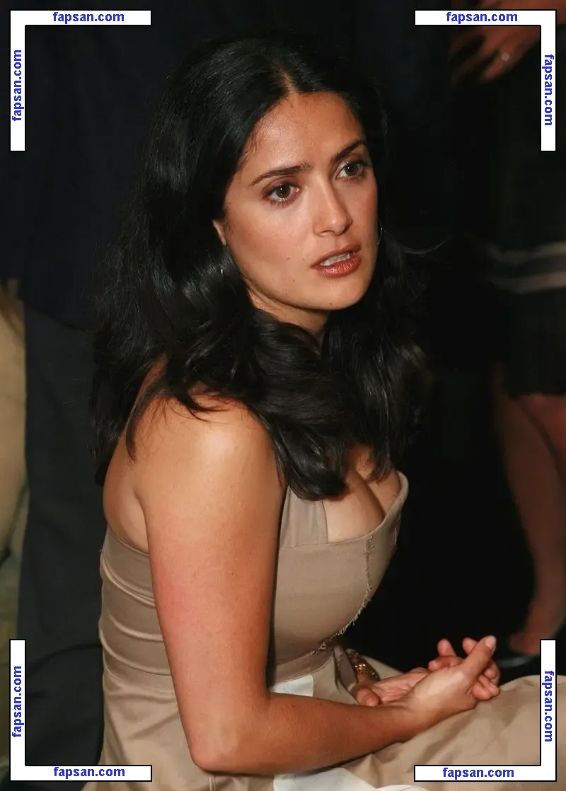 Salma Hayek голая фото #0589 с Онлифанс