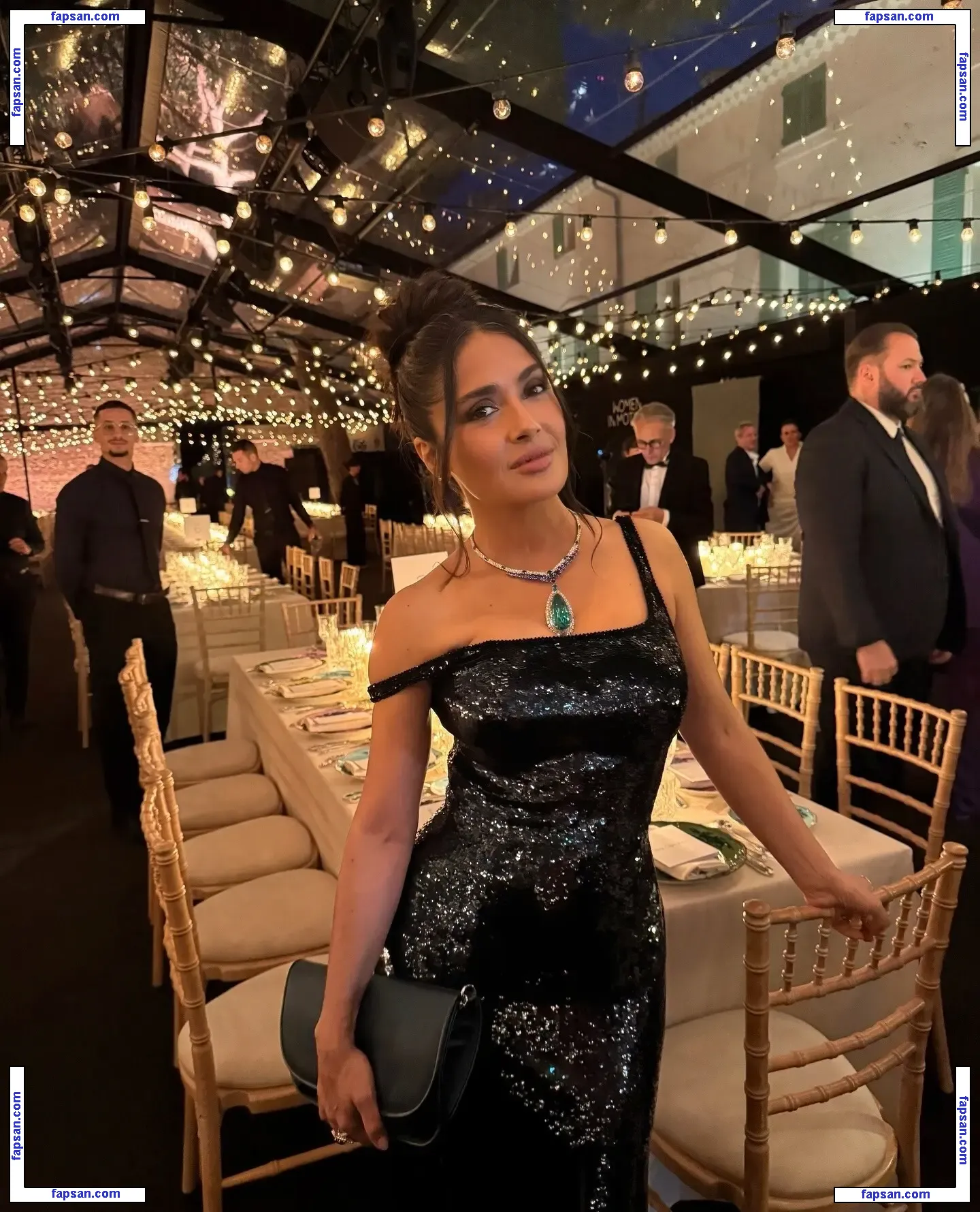 Salma Hayek голая фото #3250 с Онлифанс