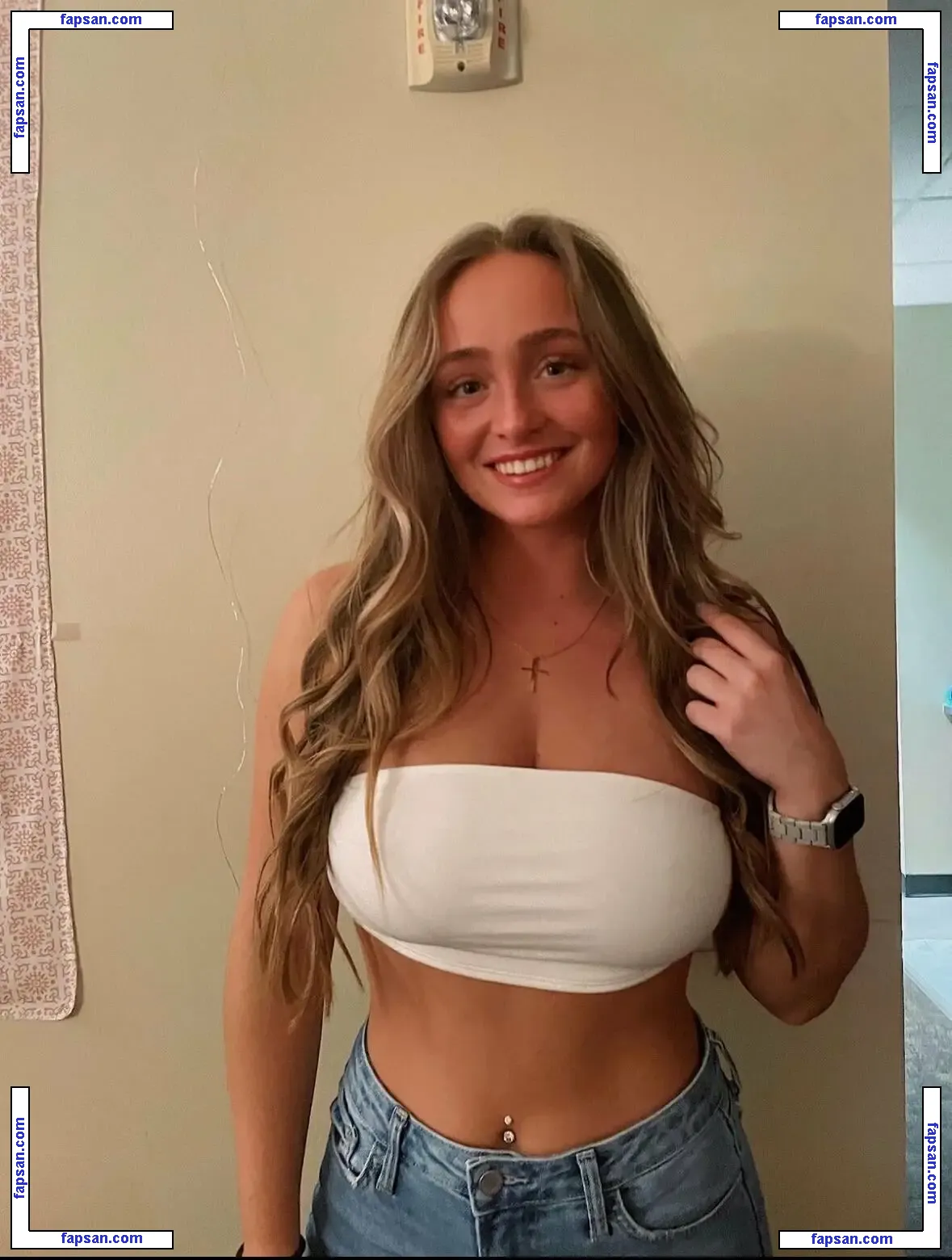 Sam Ahearn nude photo #0012 from OnlyFans