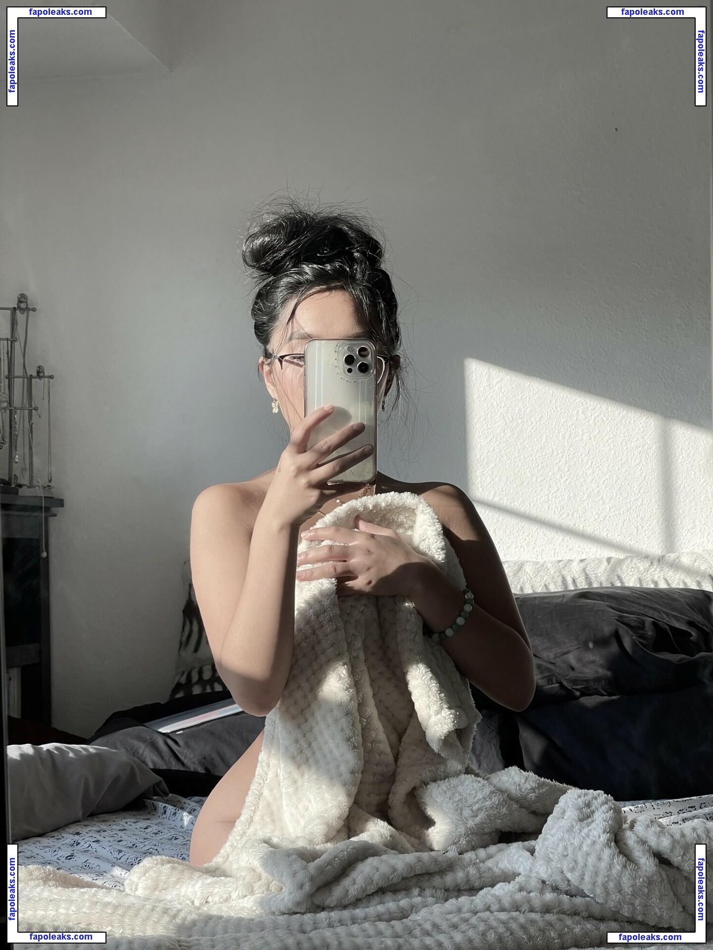 Samantha Yang Hmong / samanthayang._ / senpaiyang nude photo #0009 from OnlyFans