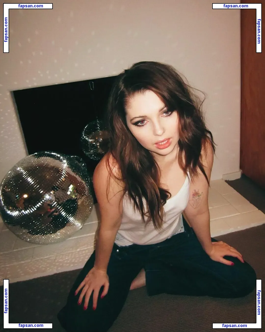 Sammi Hanratty nude photo #0455 from OnlyFans