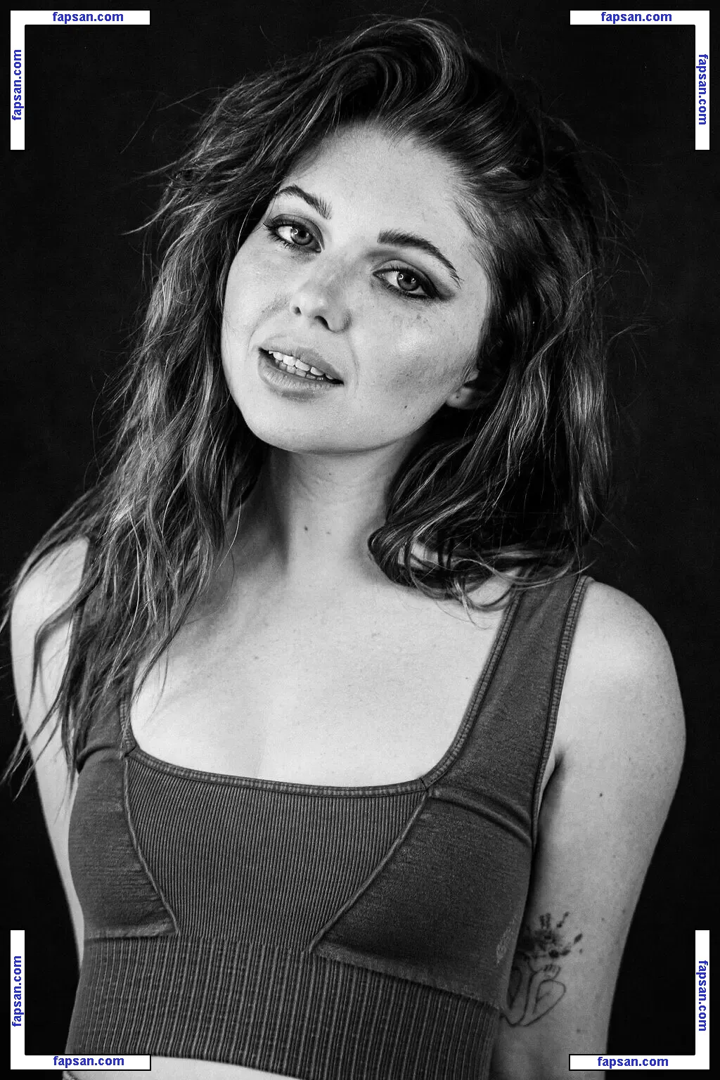 Sammi Hanratty nude photo #0692 from OnlyFans