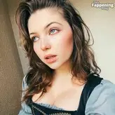 Sammi Hanratty голая #0526