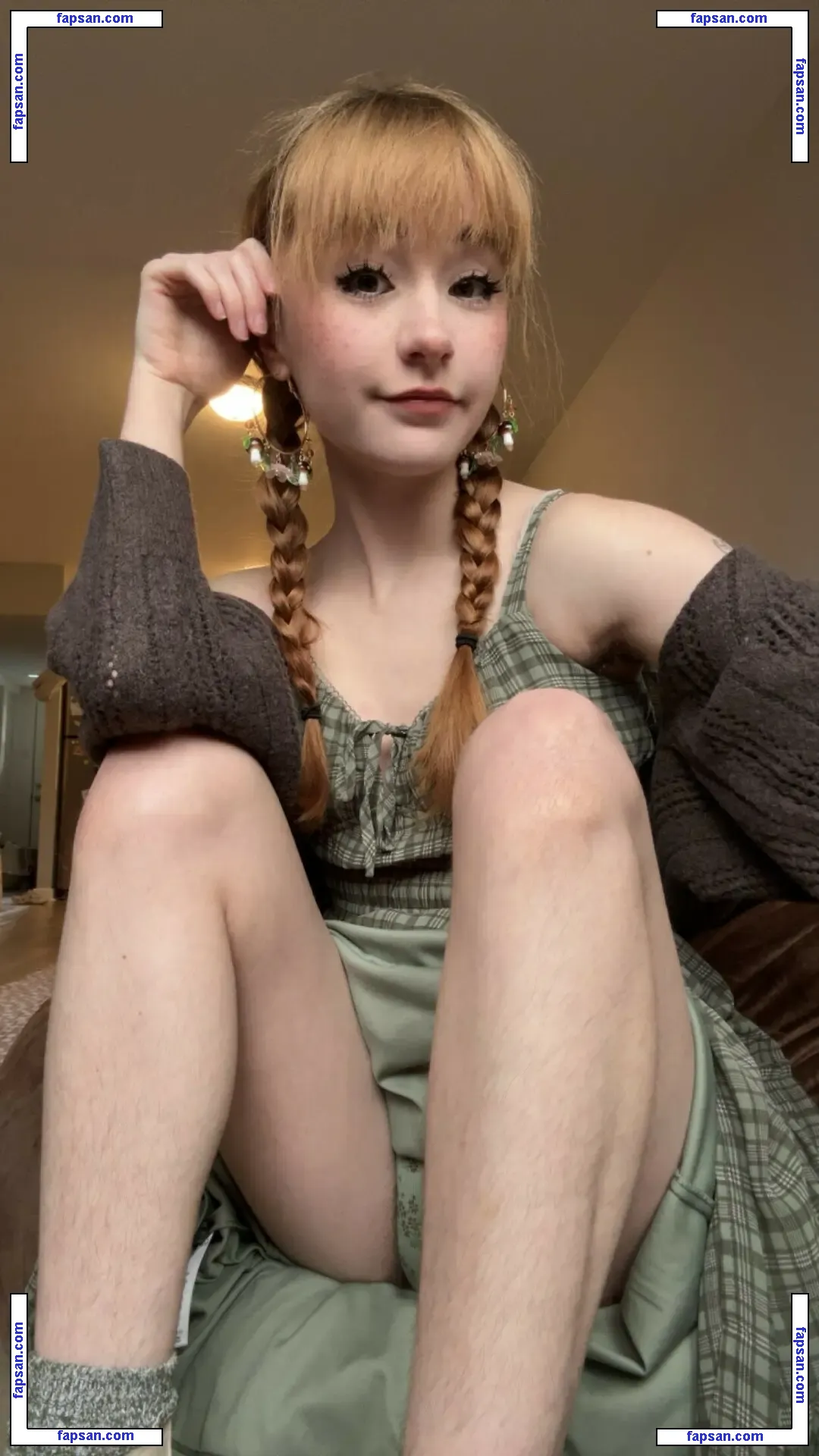 Sammynoodlesoup nude photo #0188 from OnlyFans