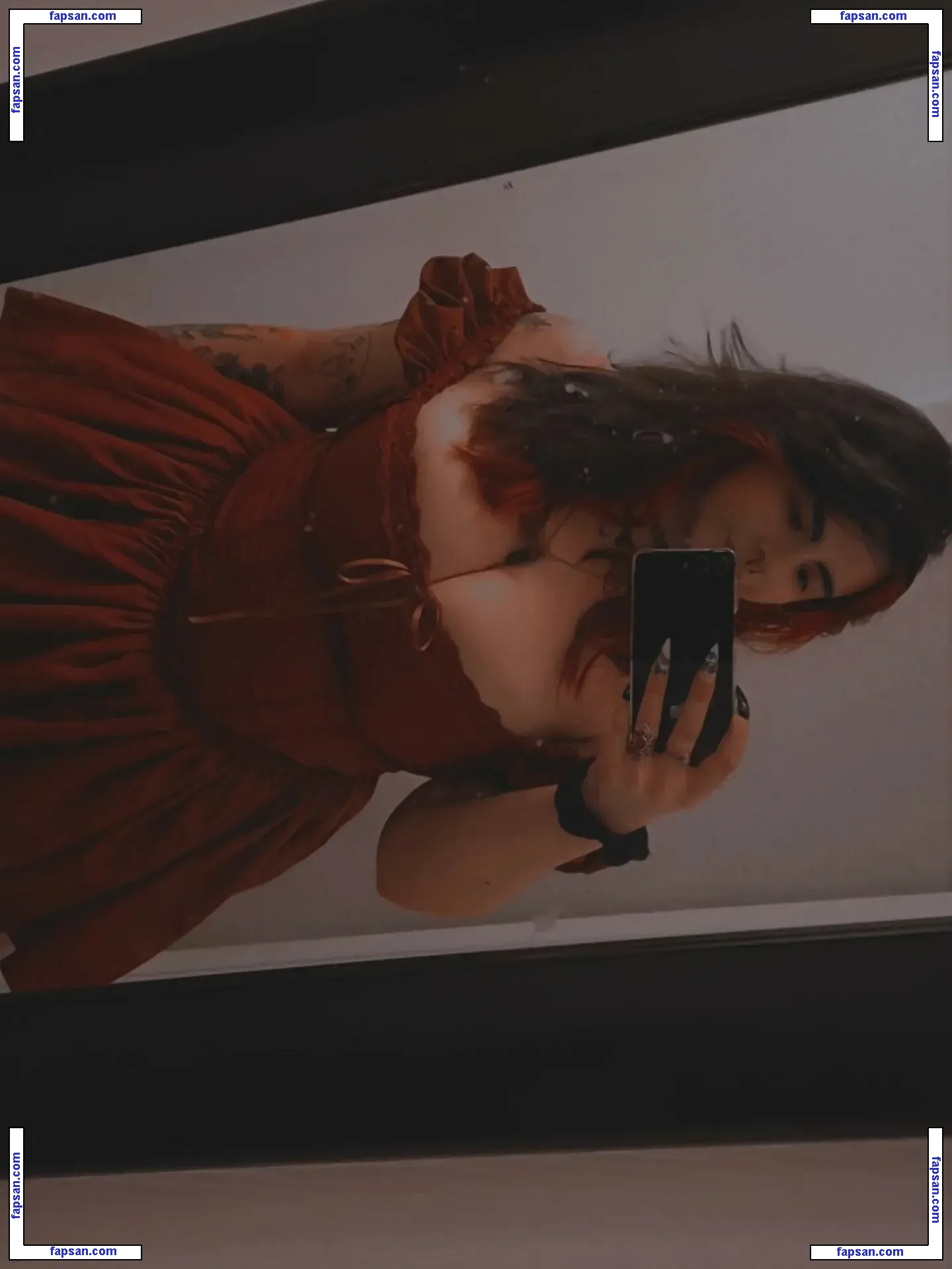 Samofhyrule голая фото #0007 с Онлифанс