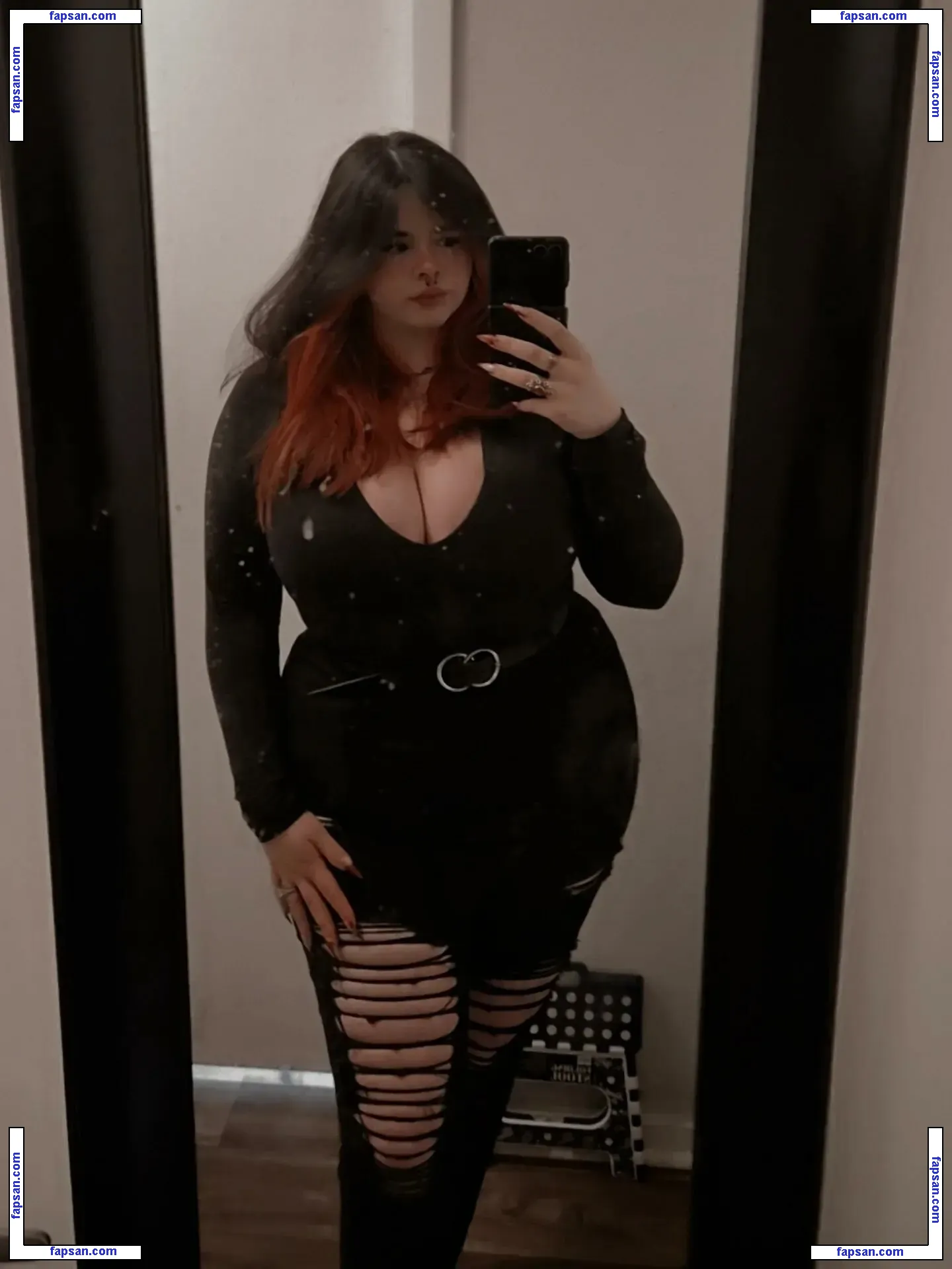 Samofhyrule голая фото #0013 с Онлифанс