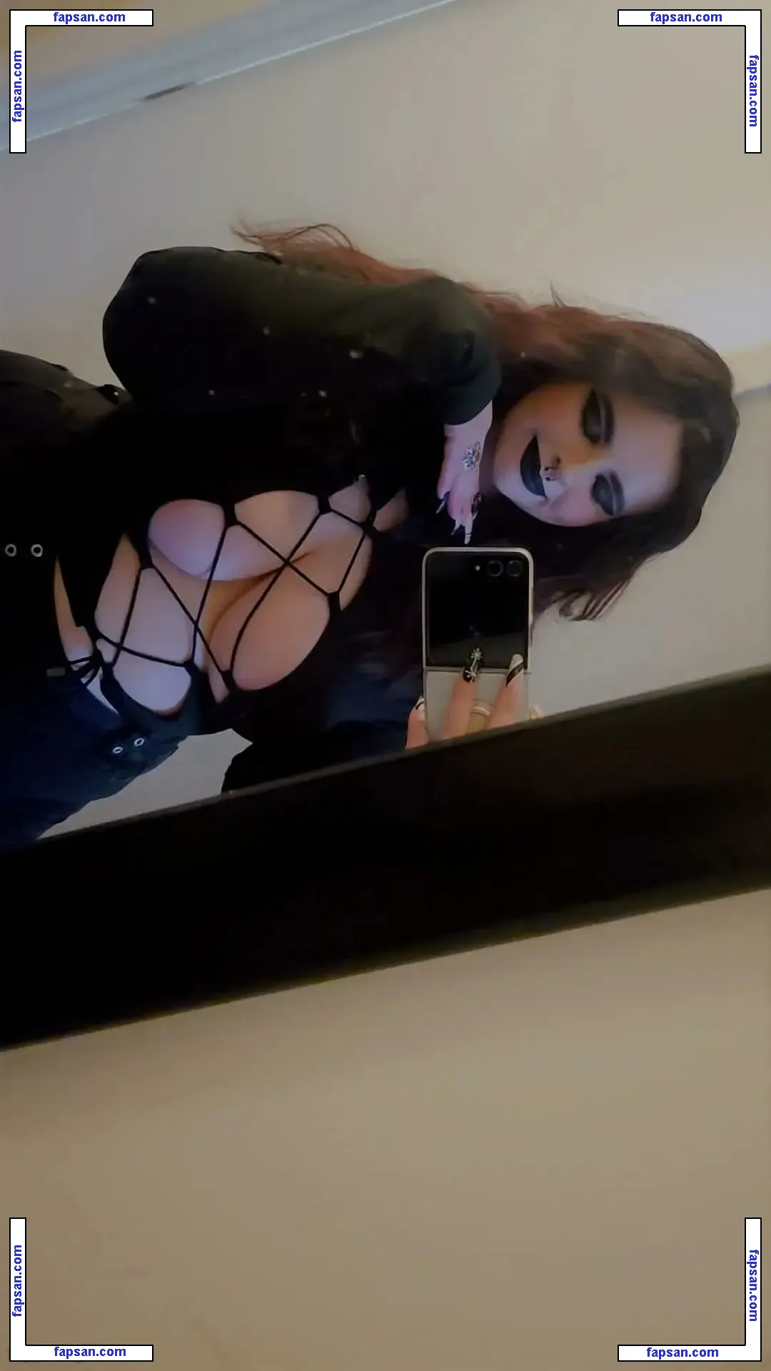 Samofhyrule голая фото #0019 с Онлифанс