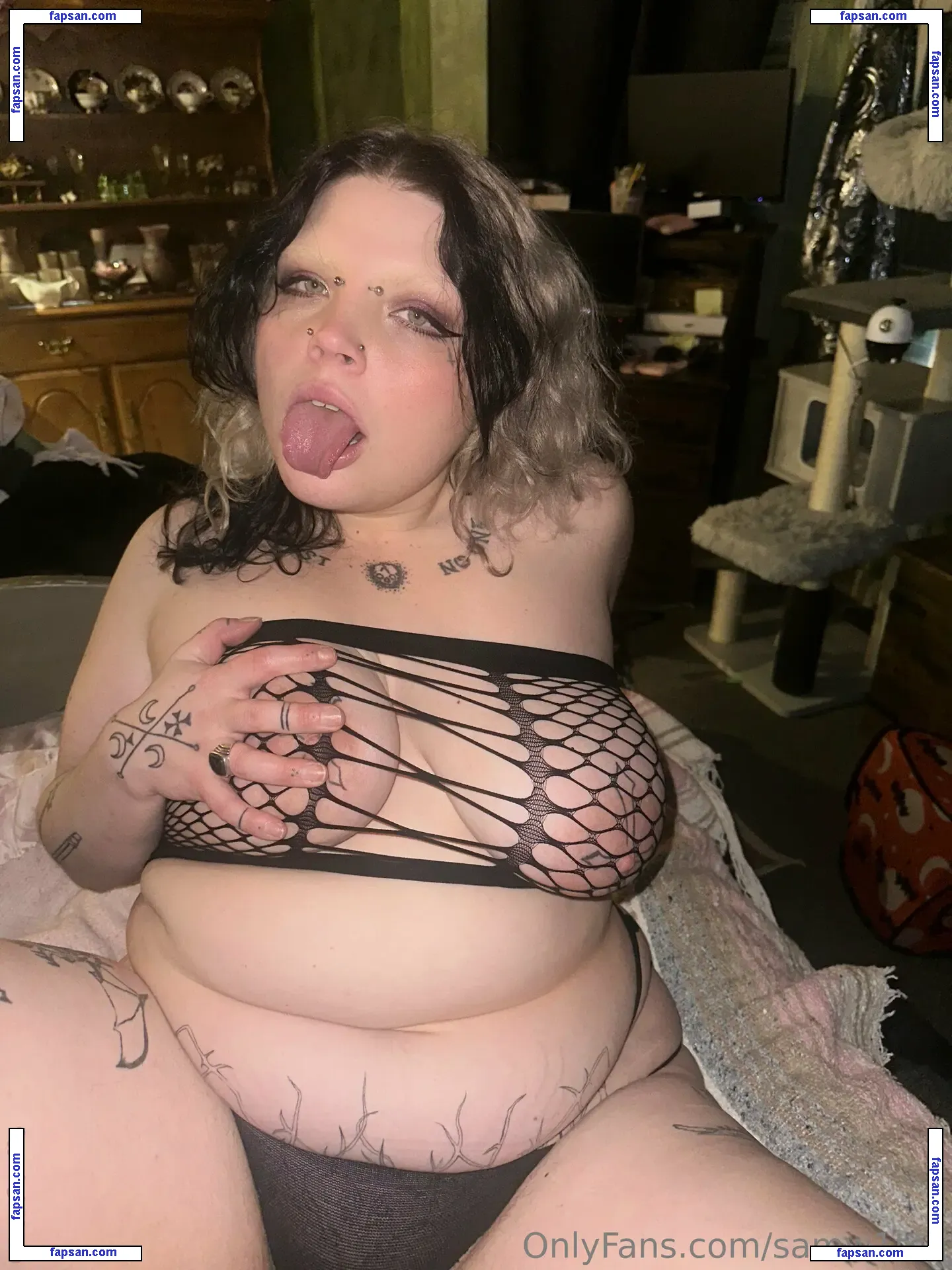 samw1tch nude photo #0006 from OnlyFans