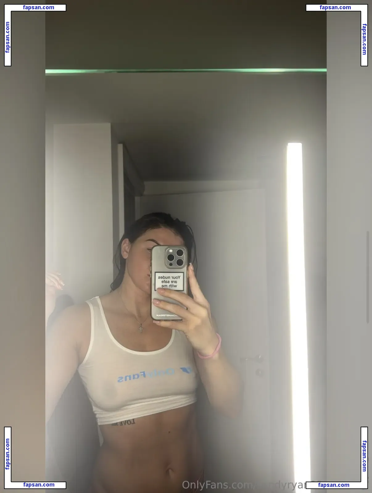 Sandy Ryan Boxer голая фото #0002 с Онлифанс