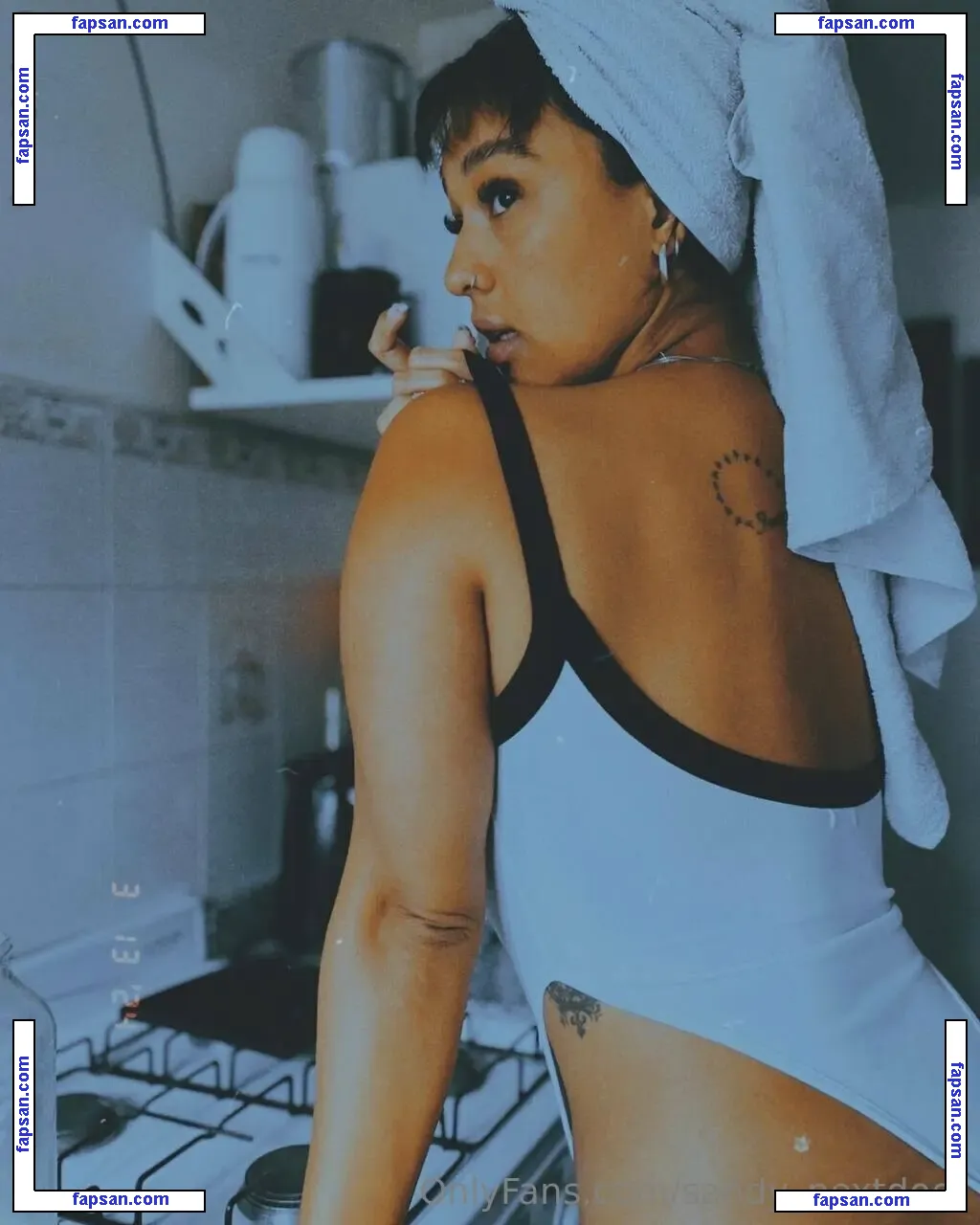 sandy_yourlatina nude photo #0017 from OnlyFans