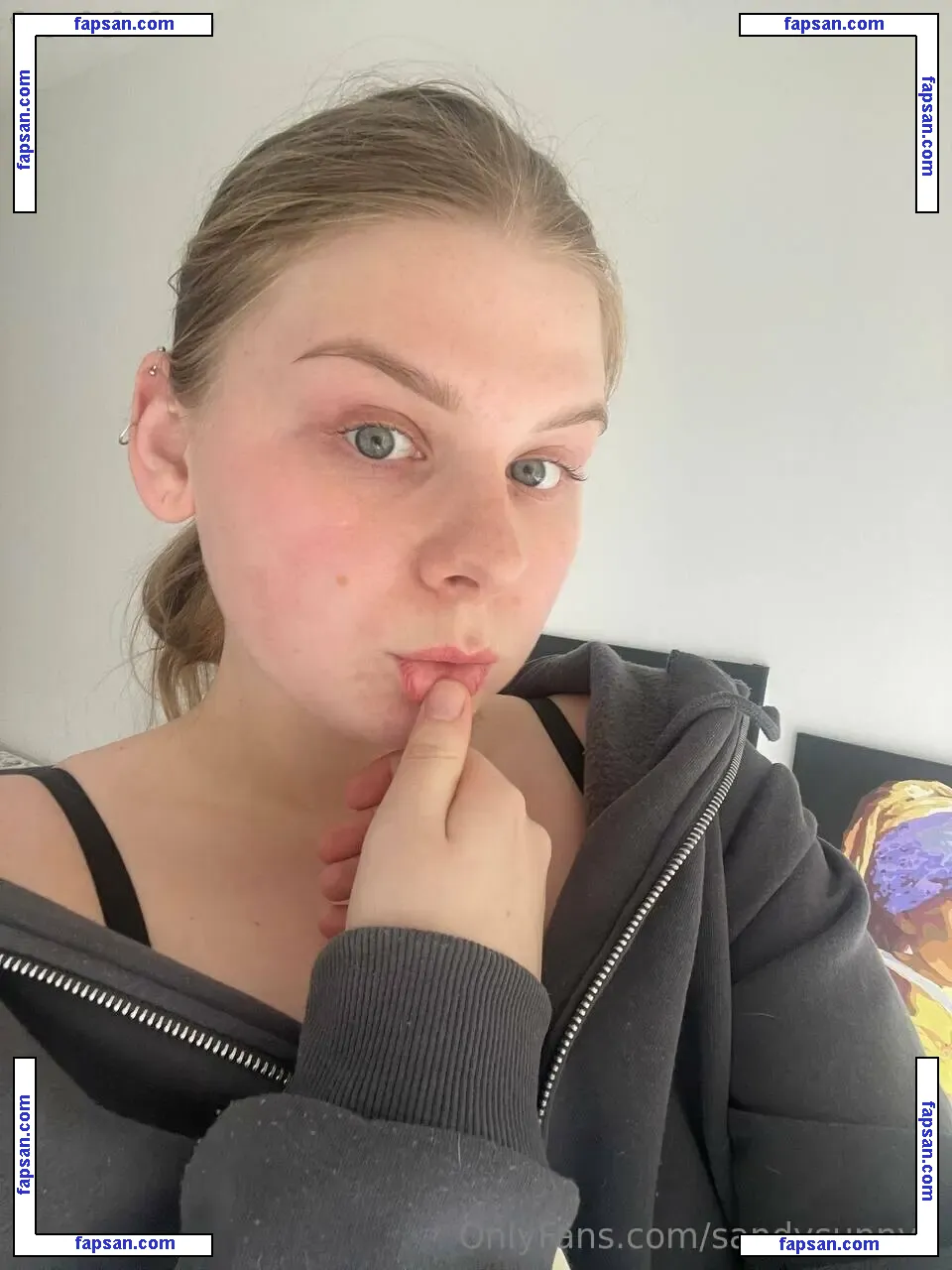 sandysunnyy nude photo #0014 from OnlyFans