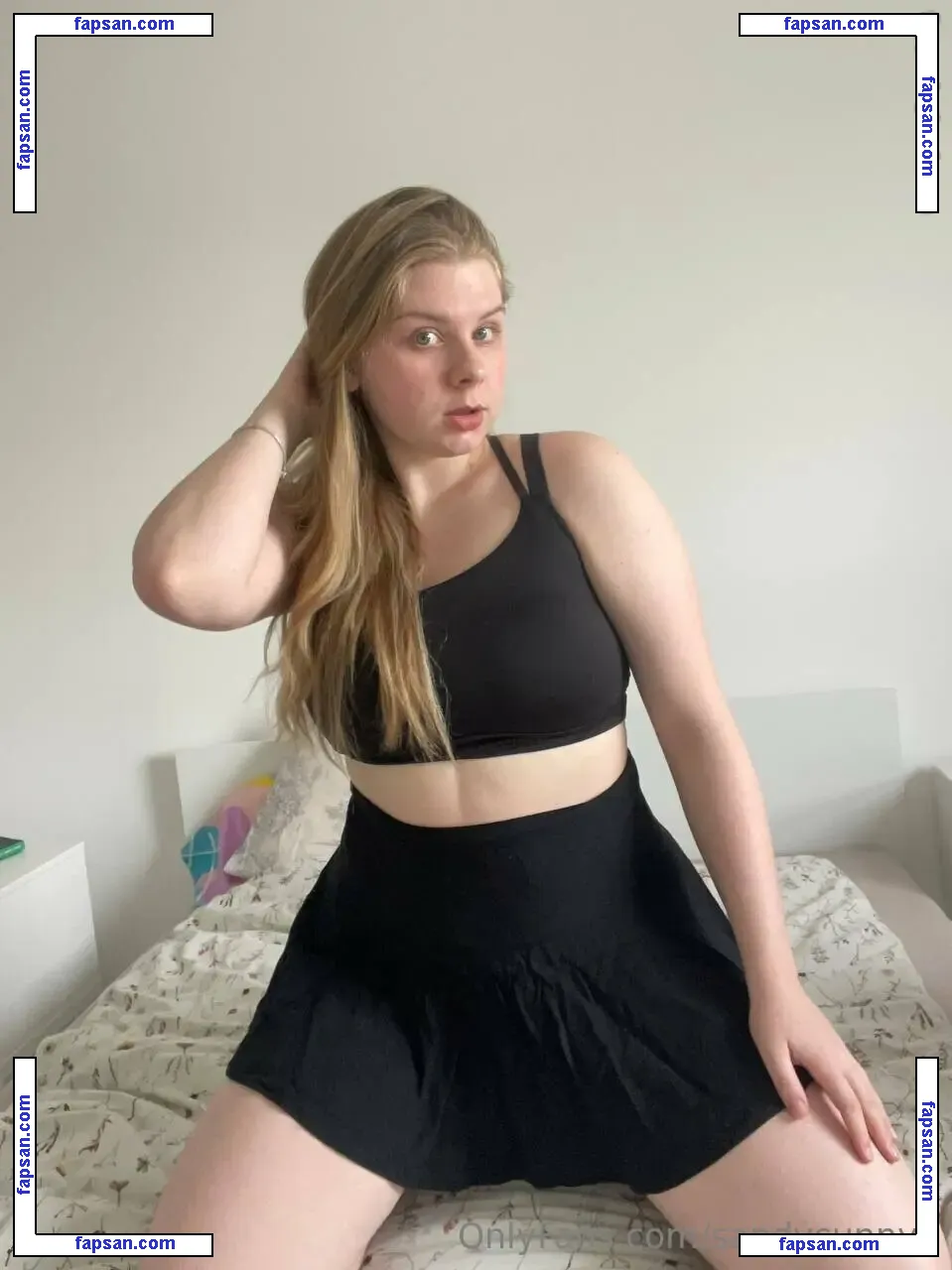 sandysunnyy nude photo #0028 from OnlyFans
