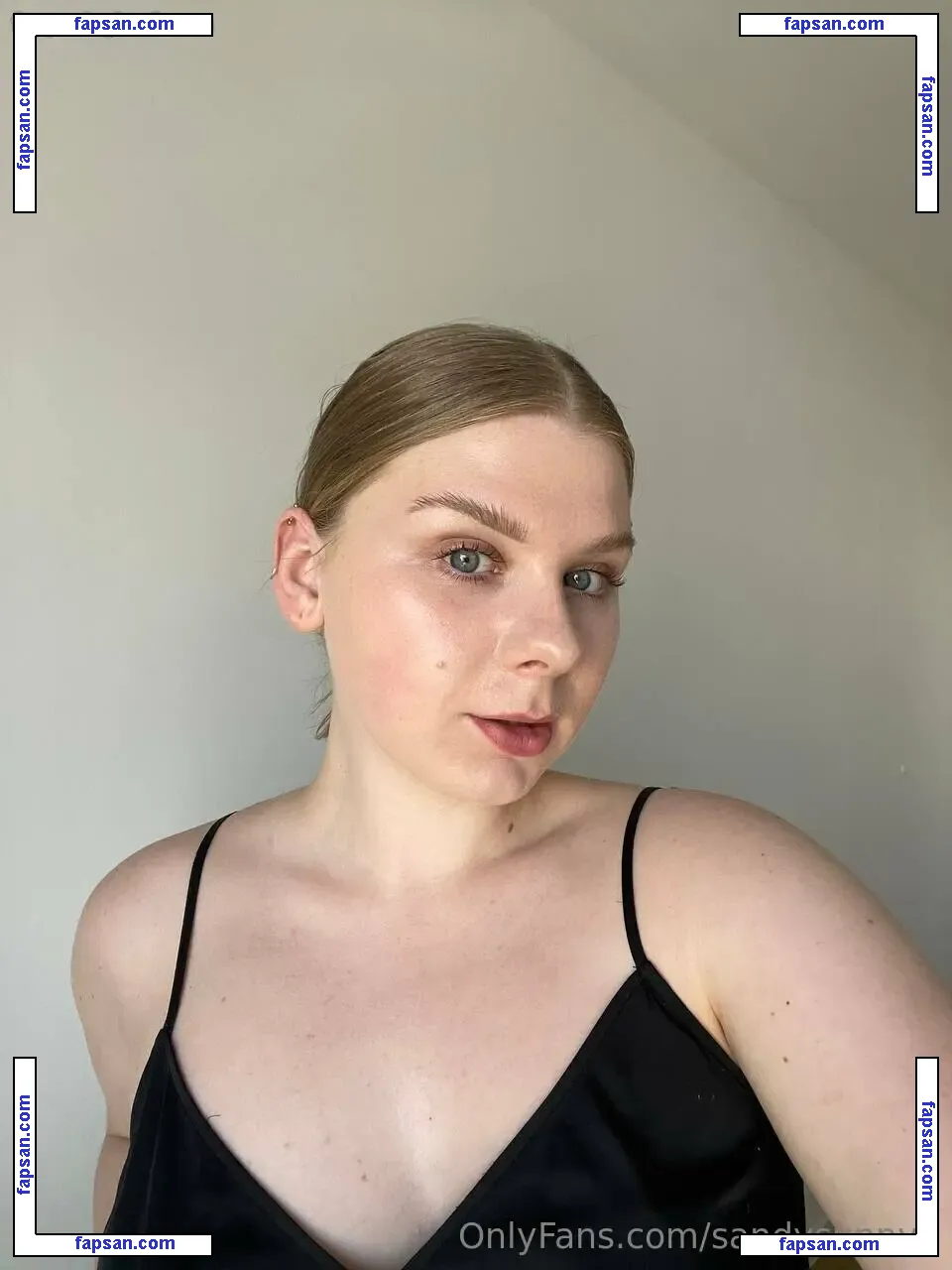 sandysunnyy nude photo #0031 from OnlyFans