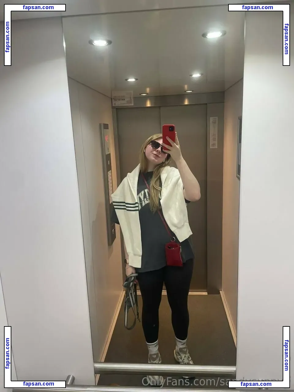 sandysunnyy nude photo #0032 from OnlyFans