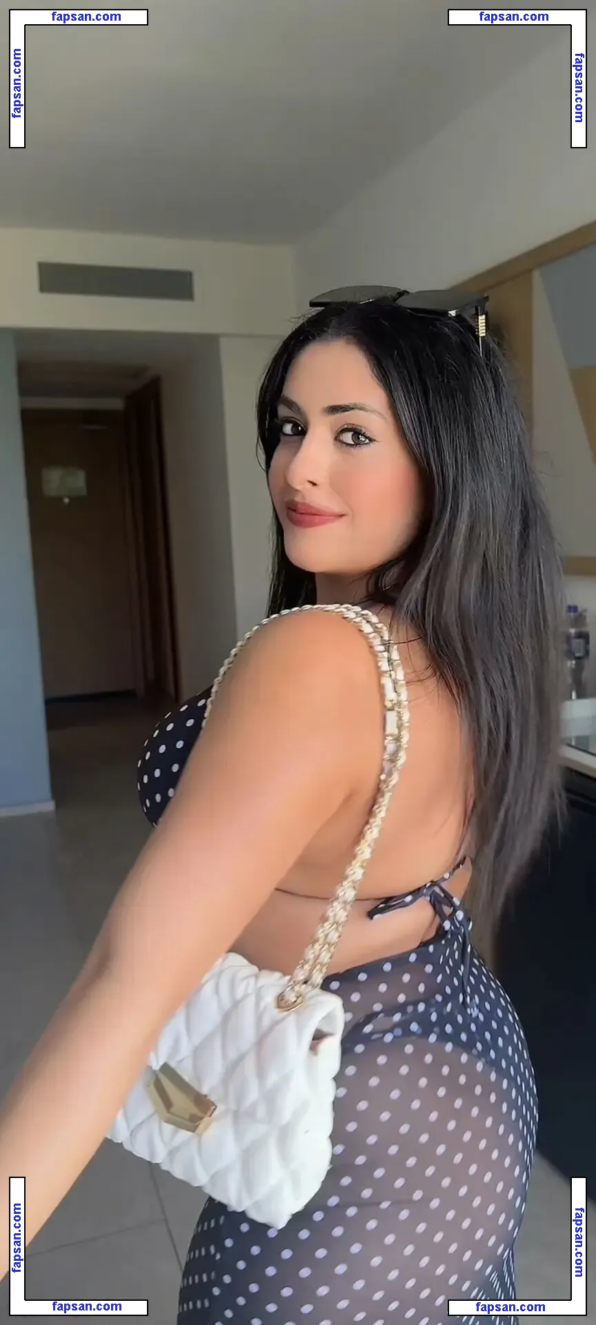 Saniya Nagpal голая фото #0005 с Онлифанс