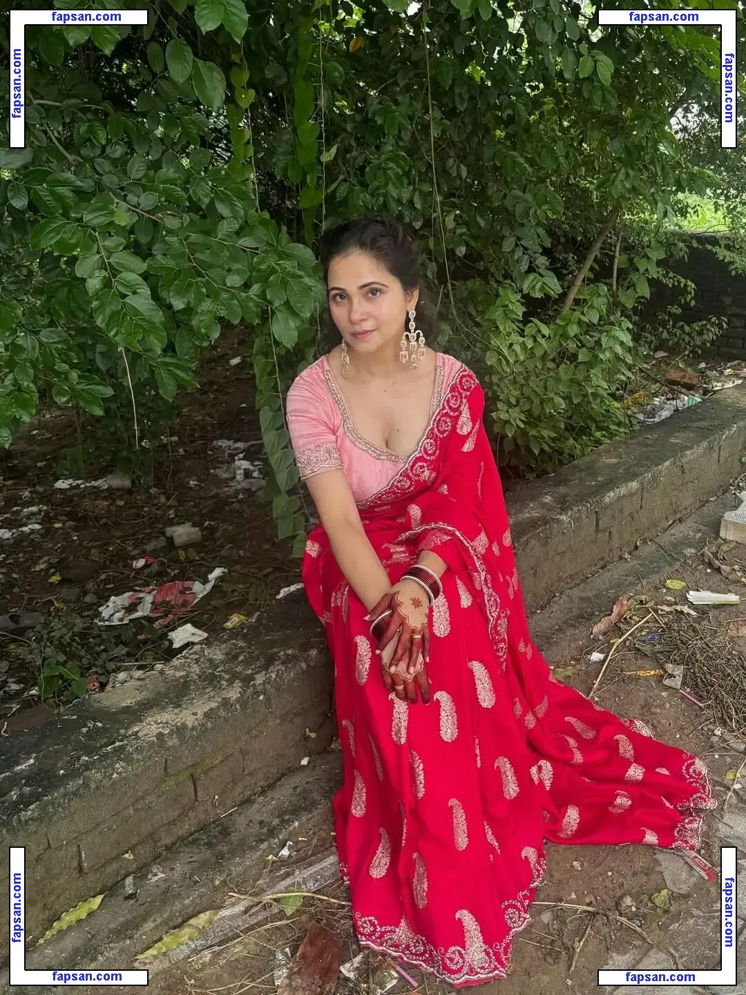 Santoor Mom Rachna nude photo #0002 from OnlyFans