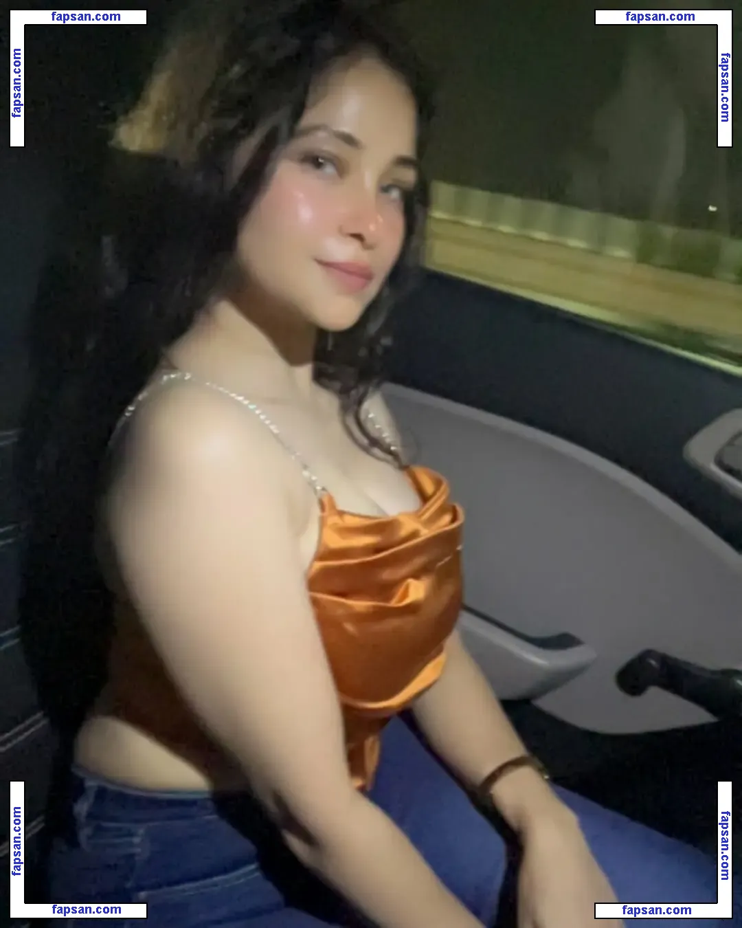 Santoor Mom Rachna nude photo #0006 from OnlyFans