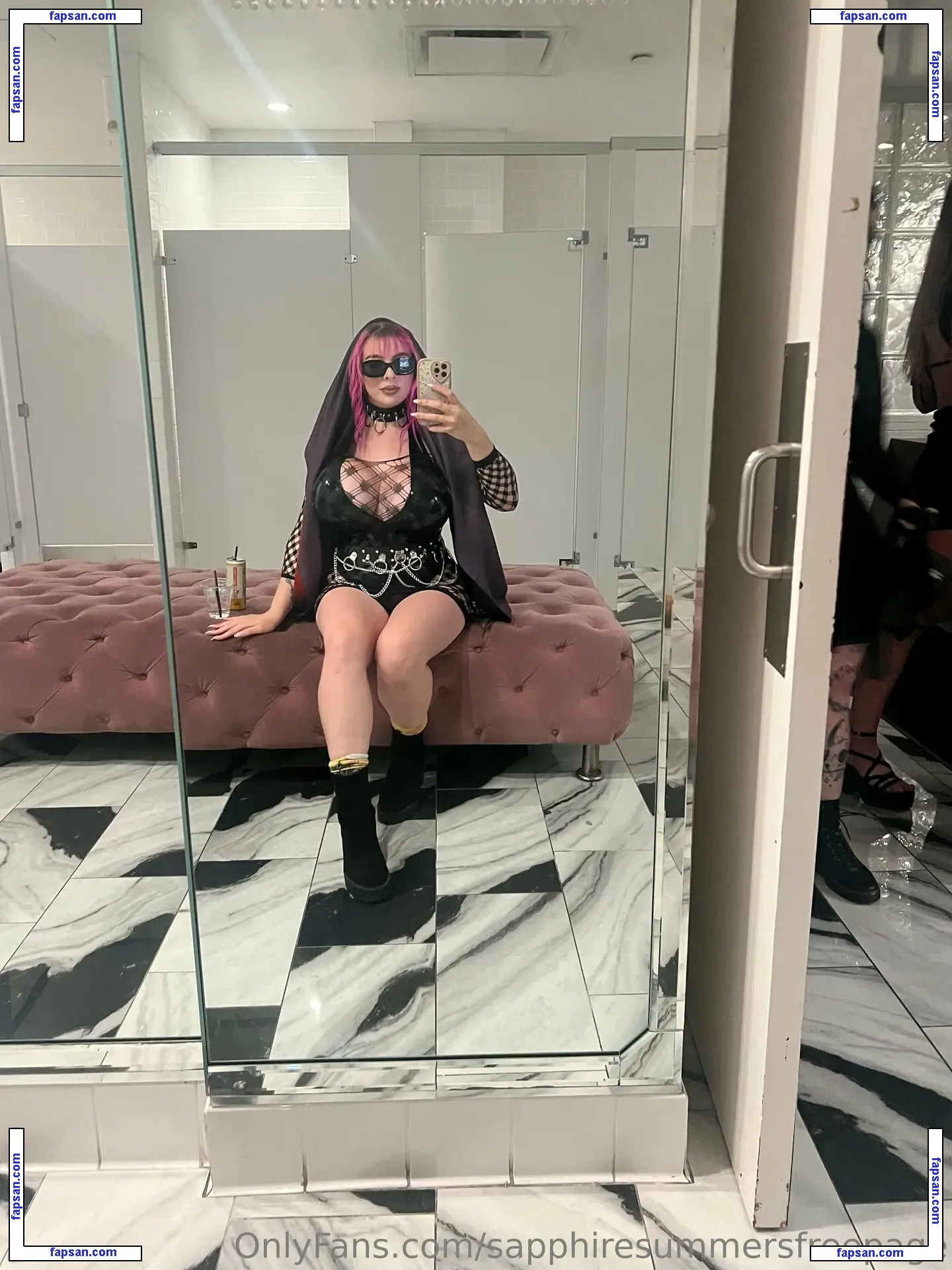 sapphiresummersfreepage nude photo #0011 from OnlyFans