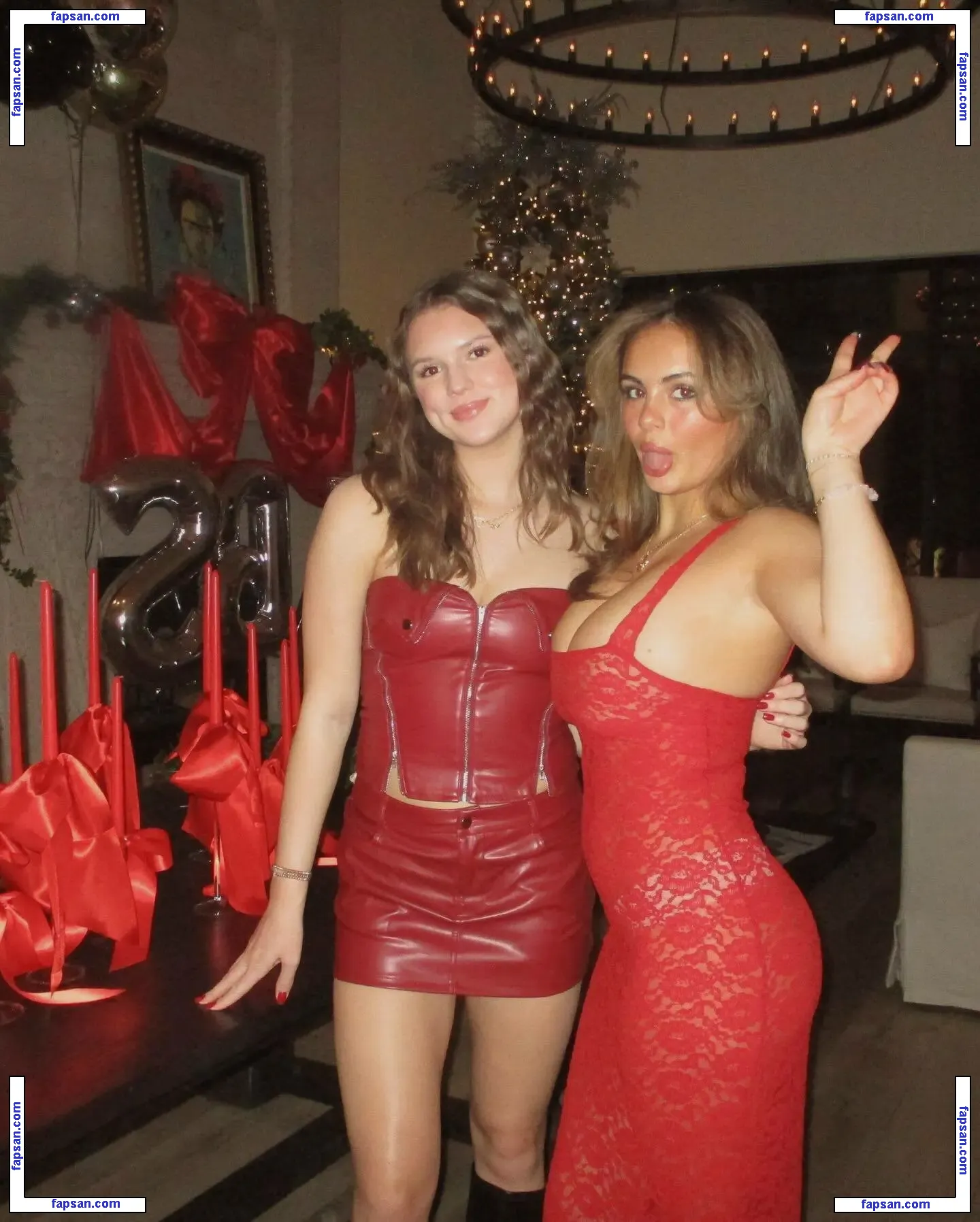 Sara Bella Harris голая фото #0029 с Онлифанс