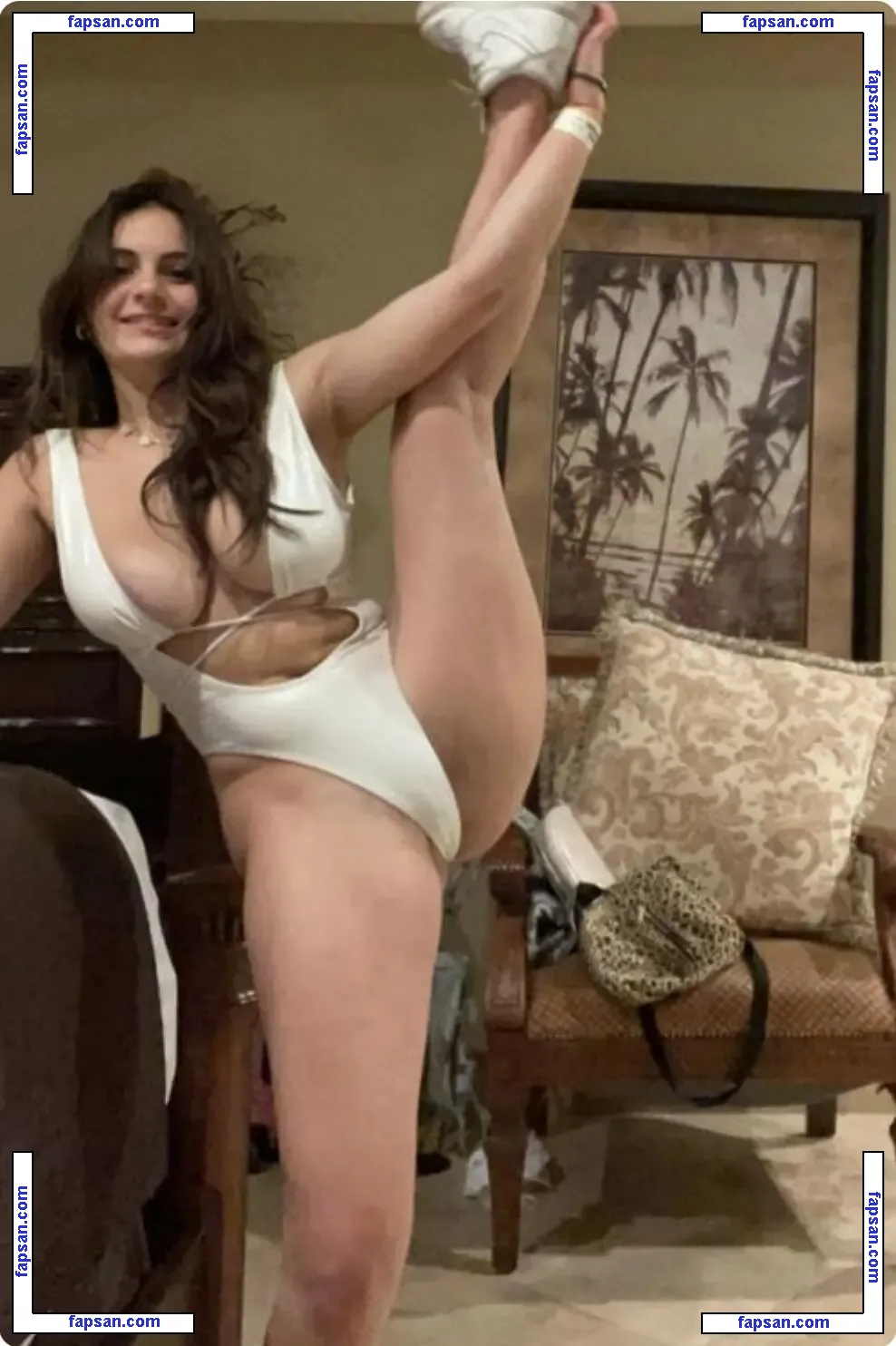 Sara Bella Harris голая фото #0091 с Онлифанс