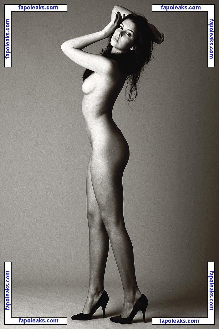 Sara Chafak / sarachafak nude photo #0001 from OnlyFans