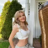 Sara Crumbleleg nude #0028