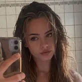 Sara Crumbleleg nude #0032