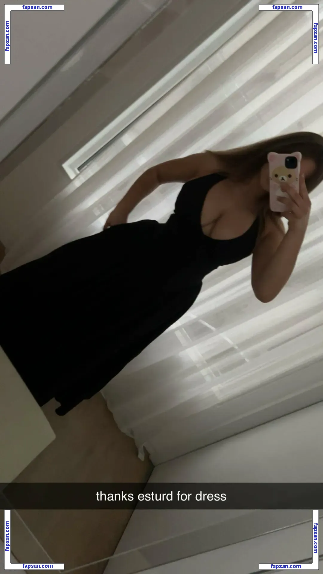 Sara Dobrik голая фото #0032 с Онлифанс