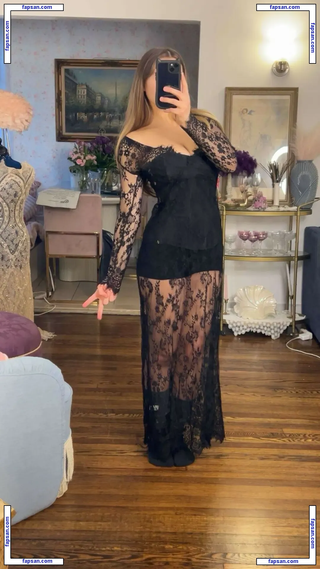 Sara Dobrik голая фото #0042 с Онлифанс